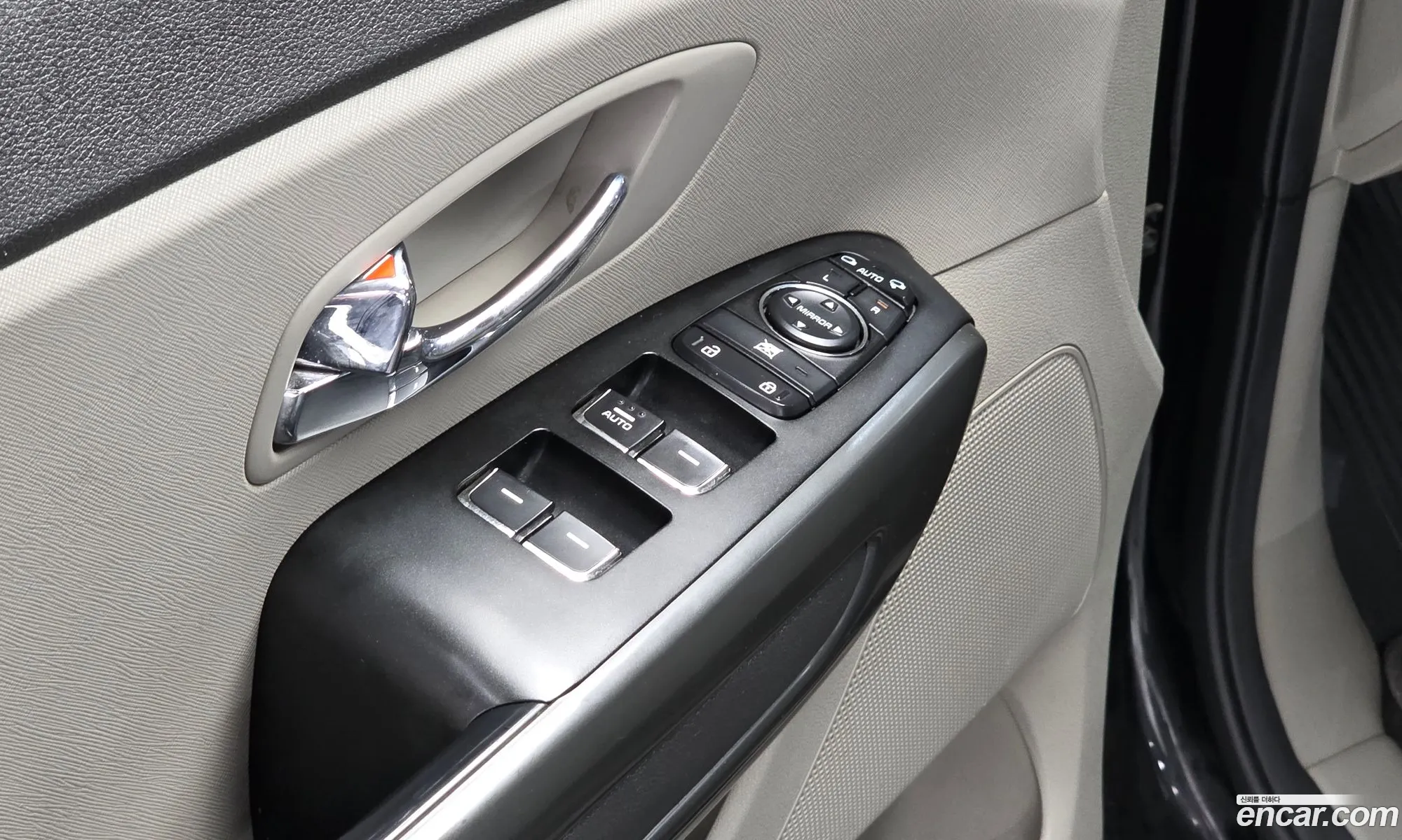 Kia Carnival 2018 KNAMB81ABJS423904 — 15
