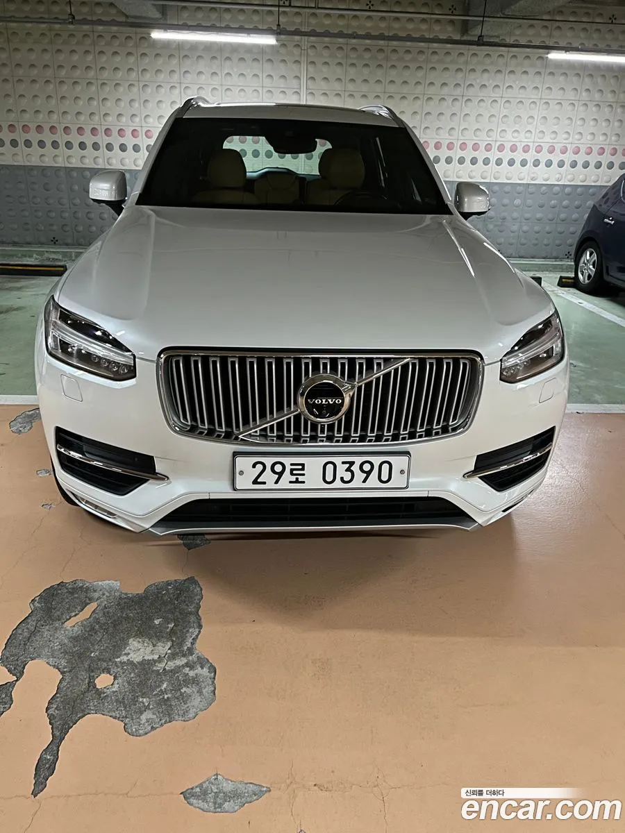 Volvo XC90 2016 — 12