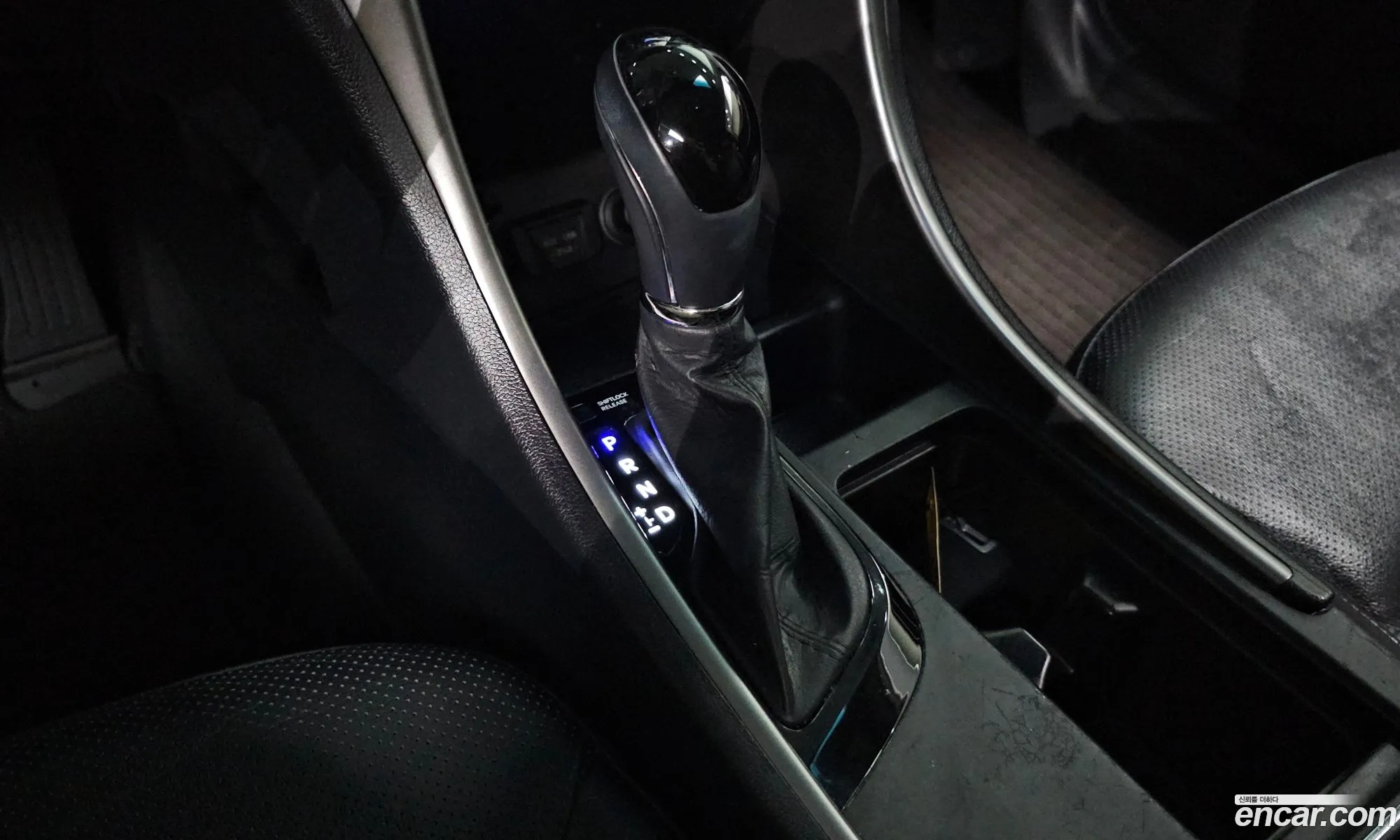 Hyundai YF Sonata 2011 — 7