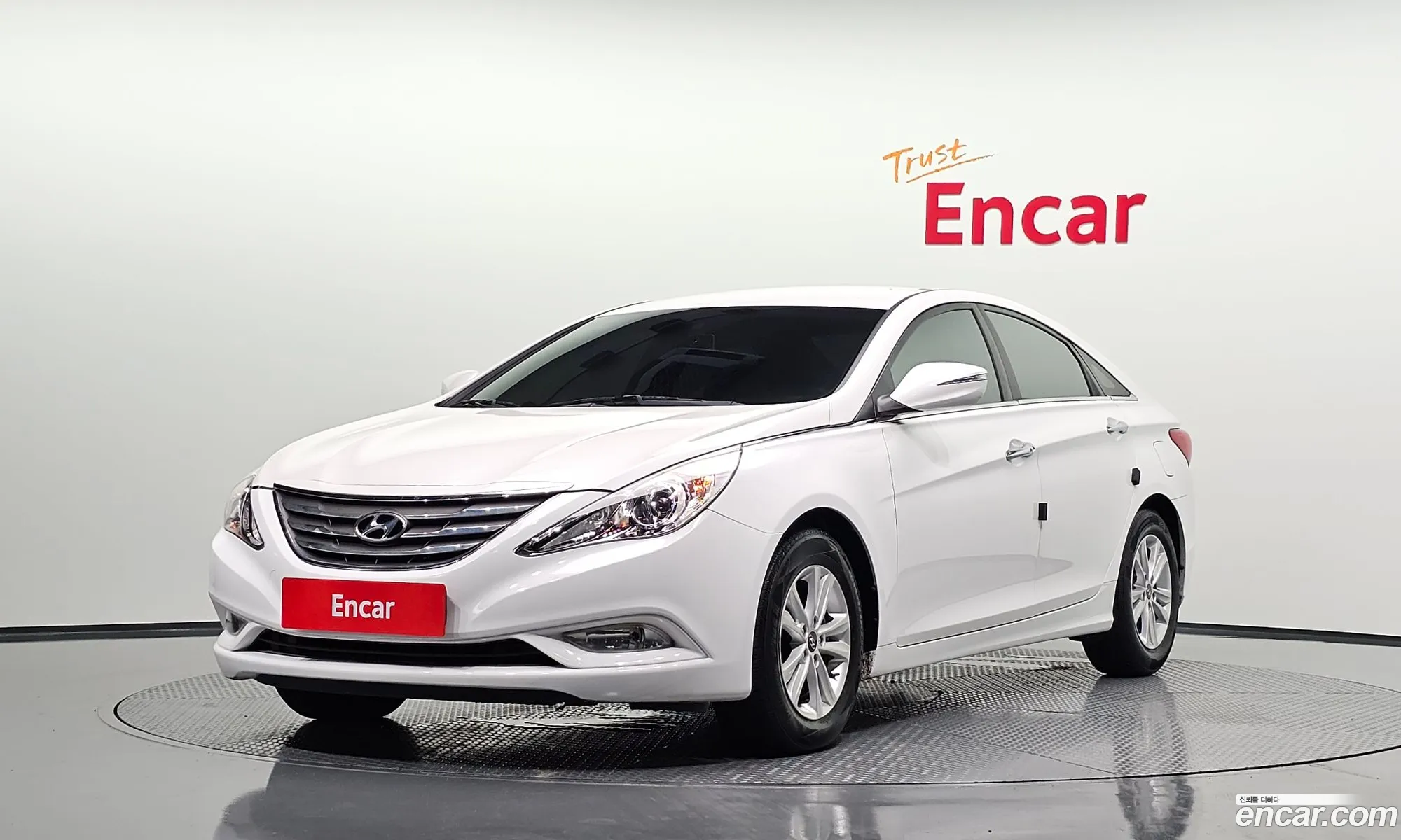 Hyundai YF Sonata 2011 — 4