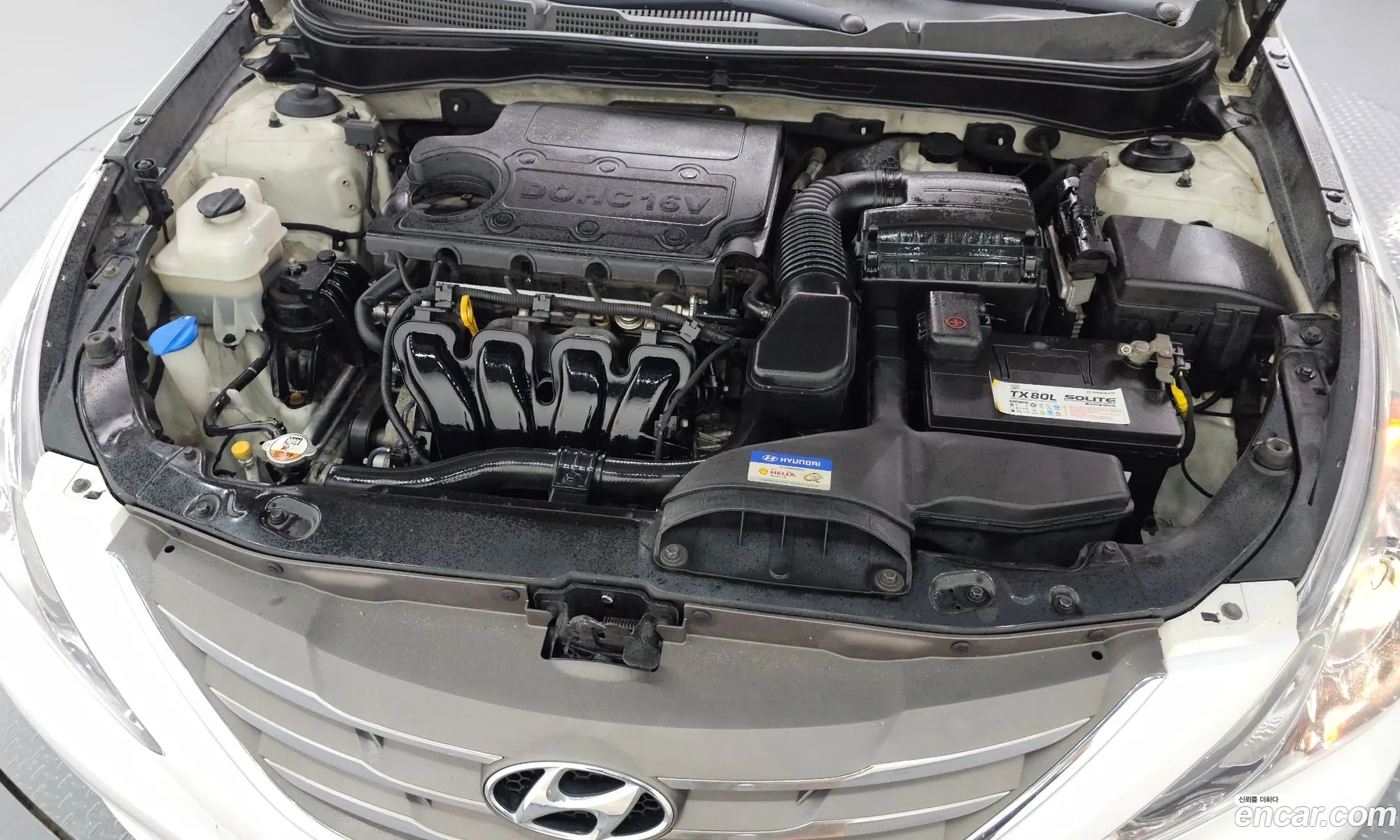 Hyundai YF Sonata 2011 — 15
