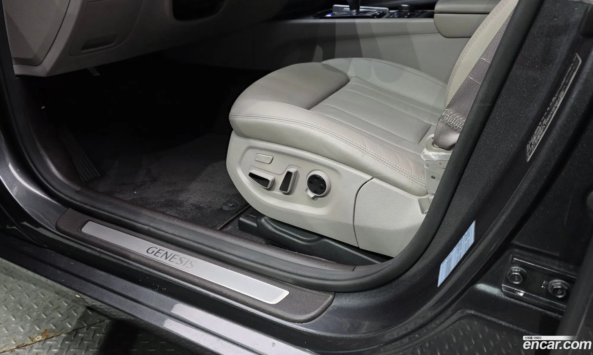 Genesis G80 2019 KMHGN41DDLU340123 — 25