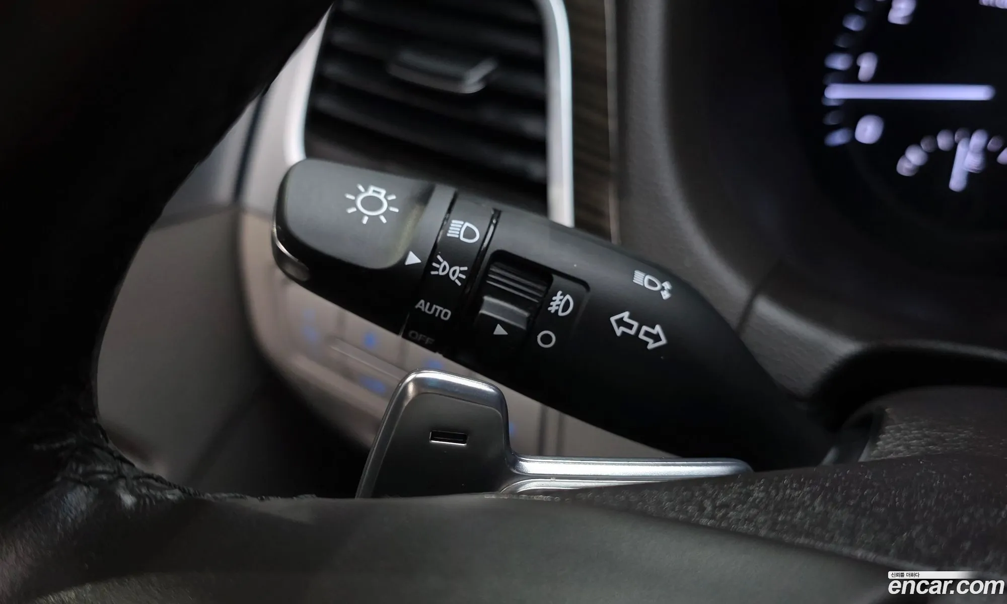 Genesis G80 2019 KMHGN41DDLU340123 — 20