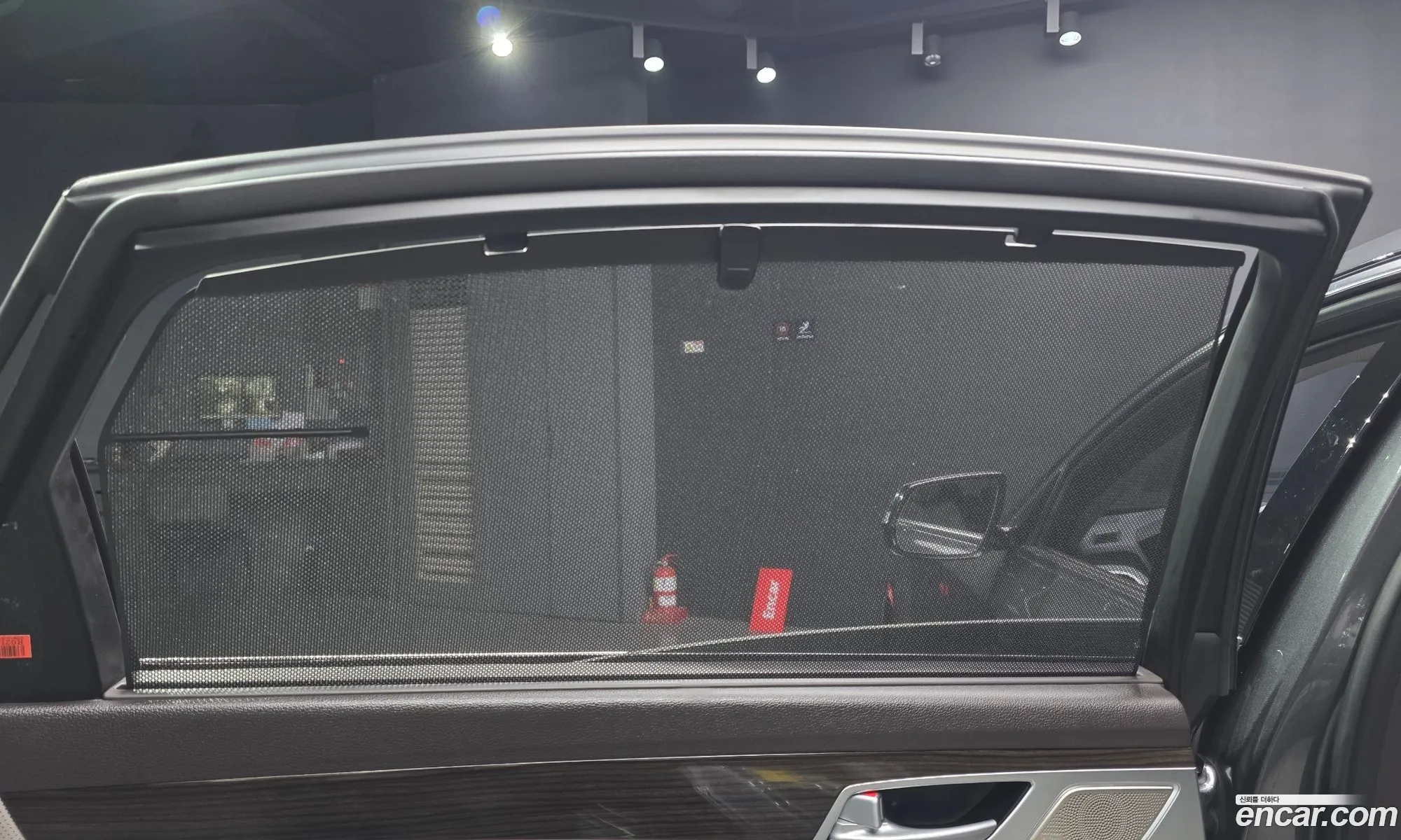 Genesis G80 2019 KMHGN41DDLU340123 — 8