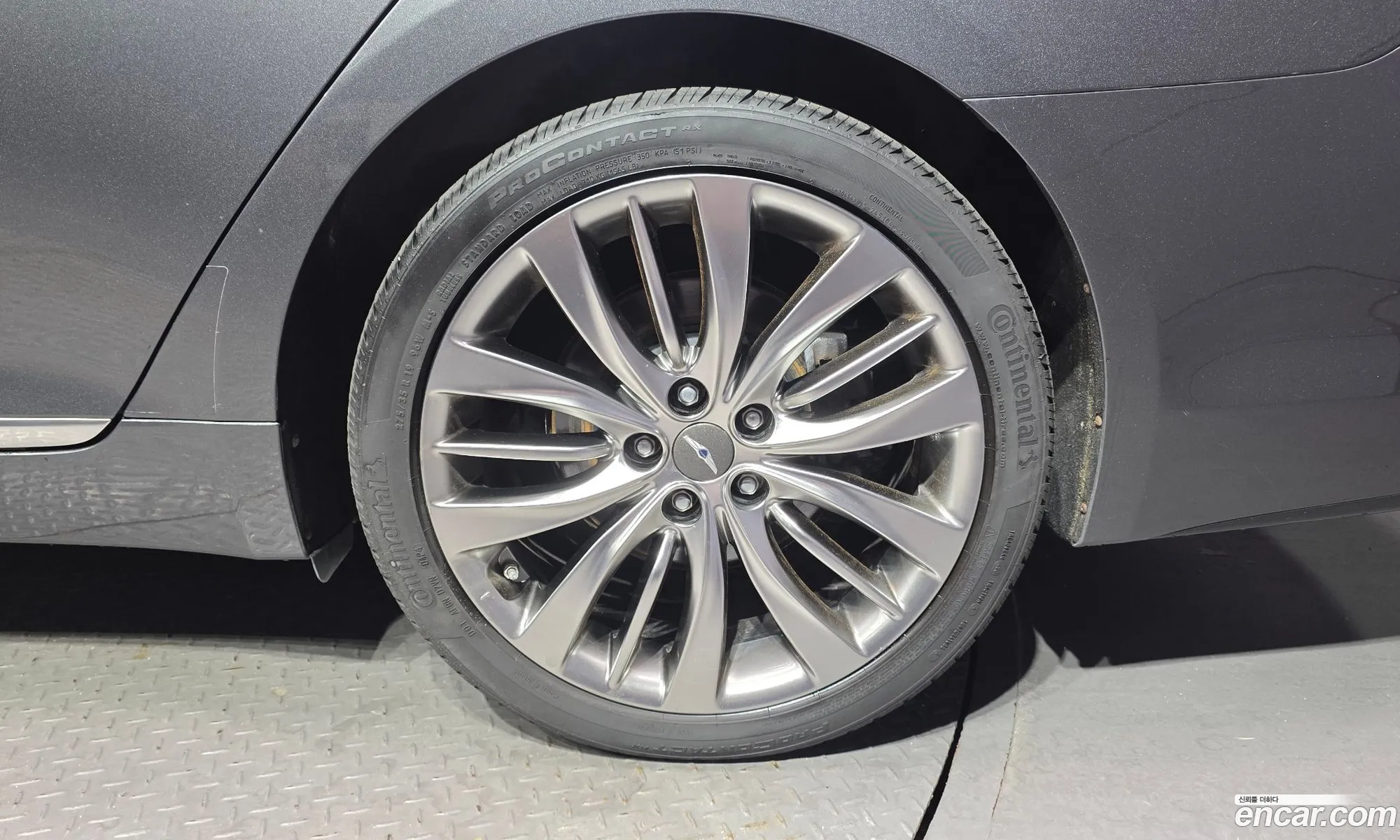 Genesis G80 2019 KMHGN41DDLU340123 — 19