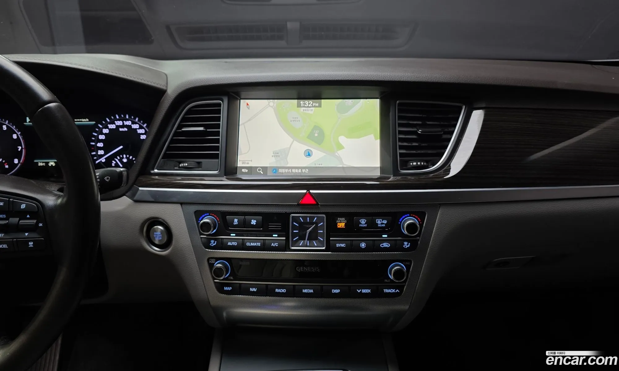 Genesis G80 2019 KMHGN41DDLU340123 — 26
