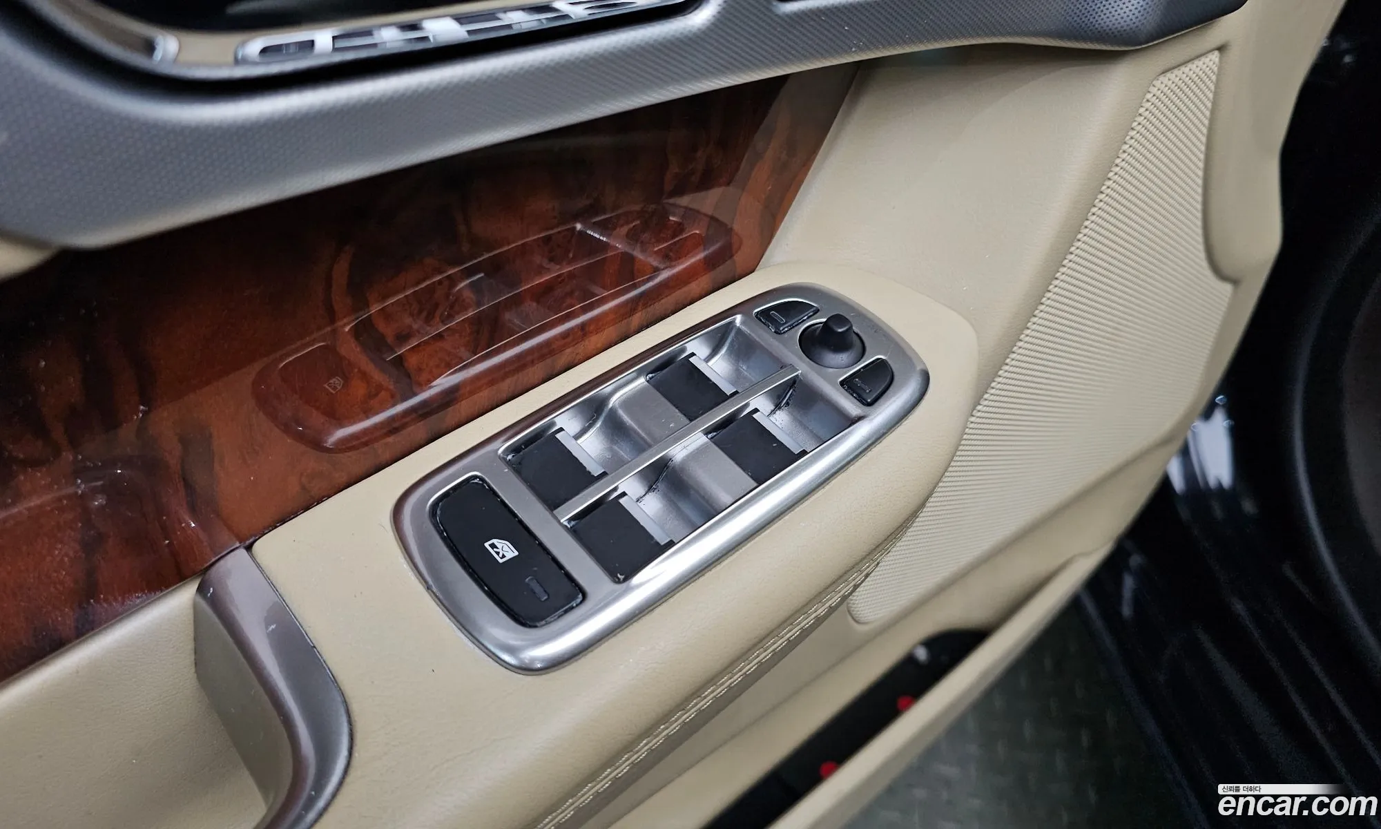 Jaguar XF 2012 — 6