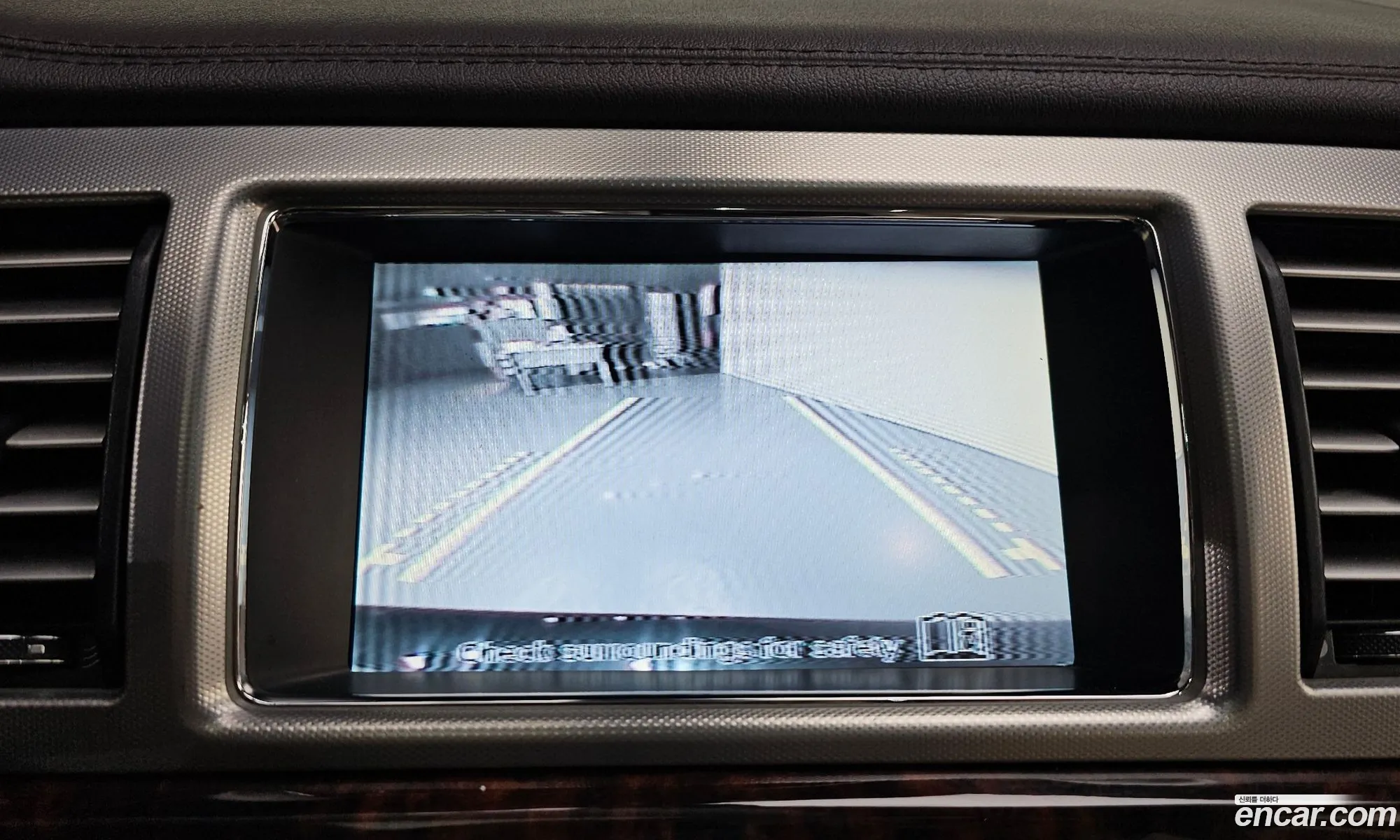 Jaguar XF 2012 — 2