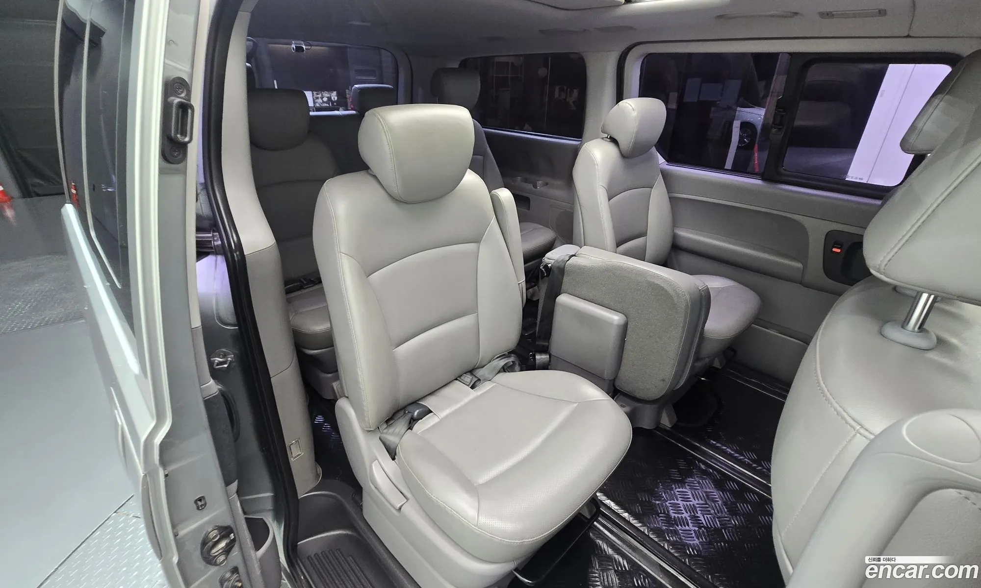 Hyundai Grand Starex 2016 — 14
