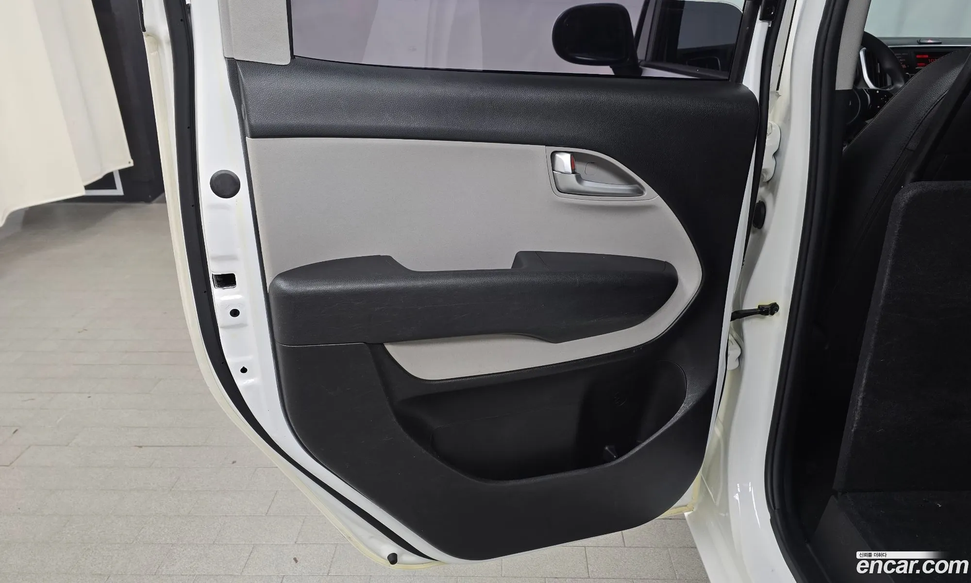 Kia Ray 2022 KNACF911BNT296307 — 8