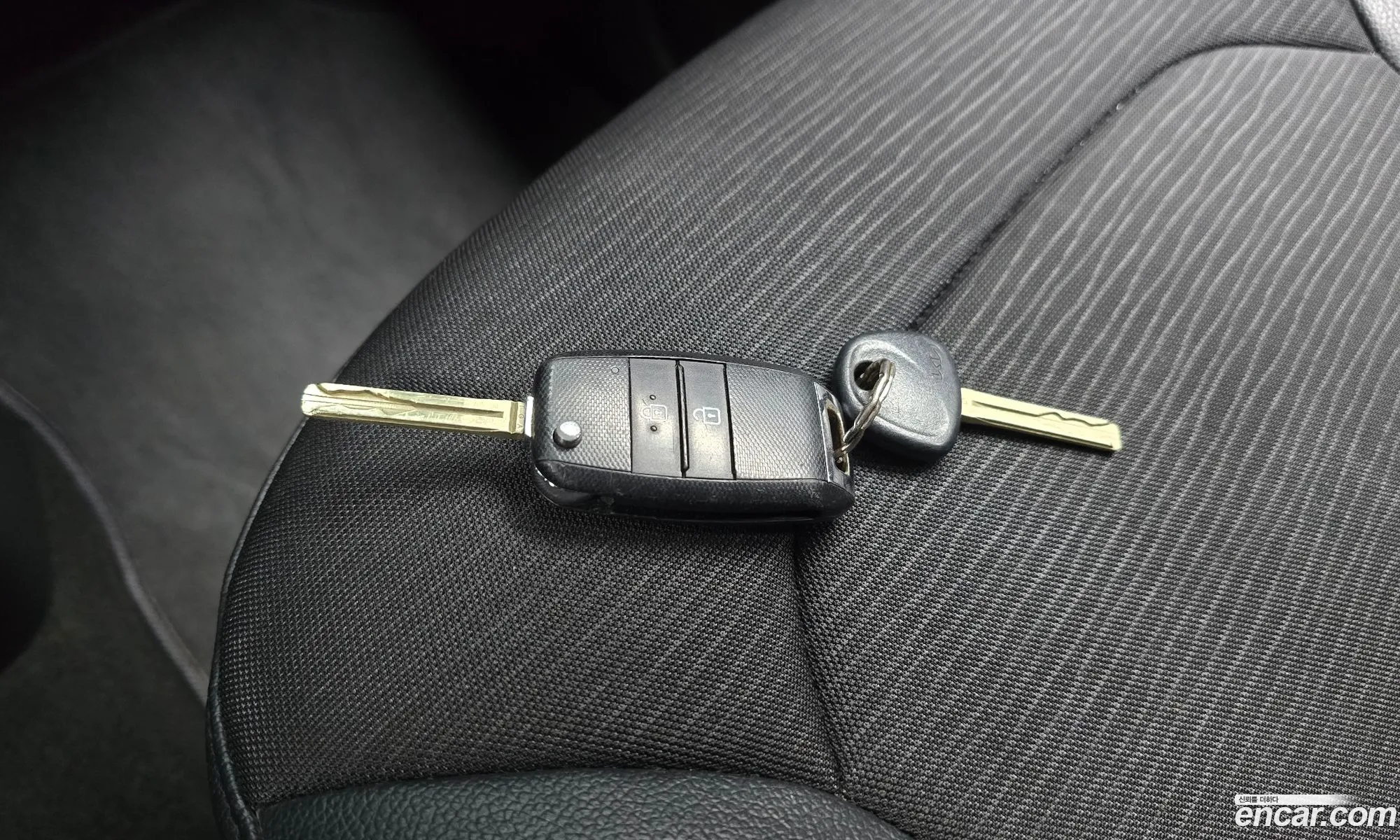 Kia Ray 2022 KNACF911BNT296307 — 17