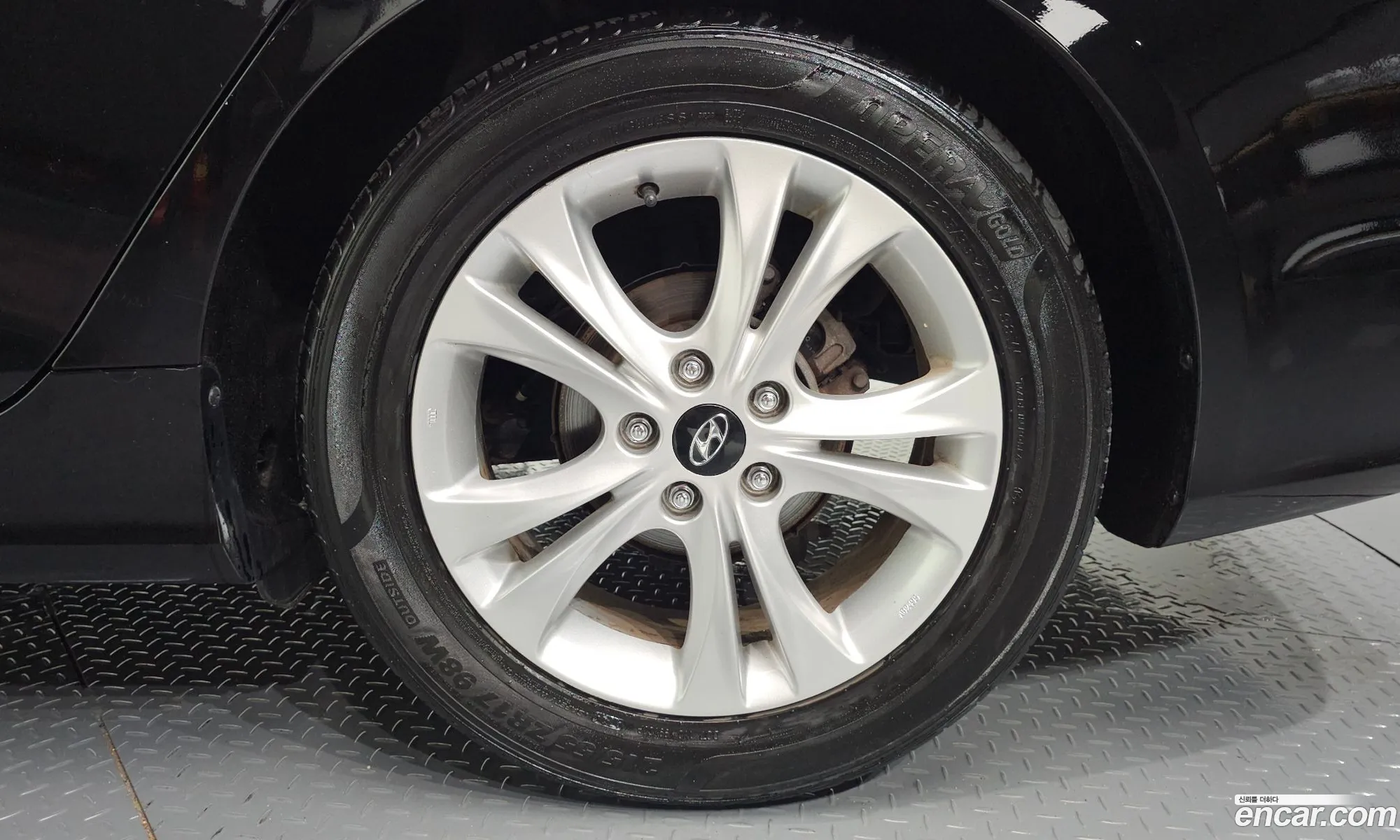 Hyundai YF Sonata 2012 KMHEC41ABCA427503 — 25