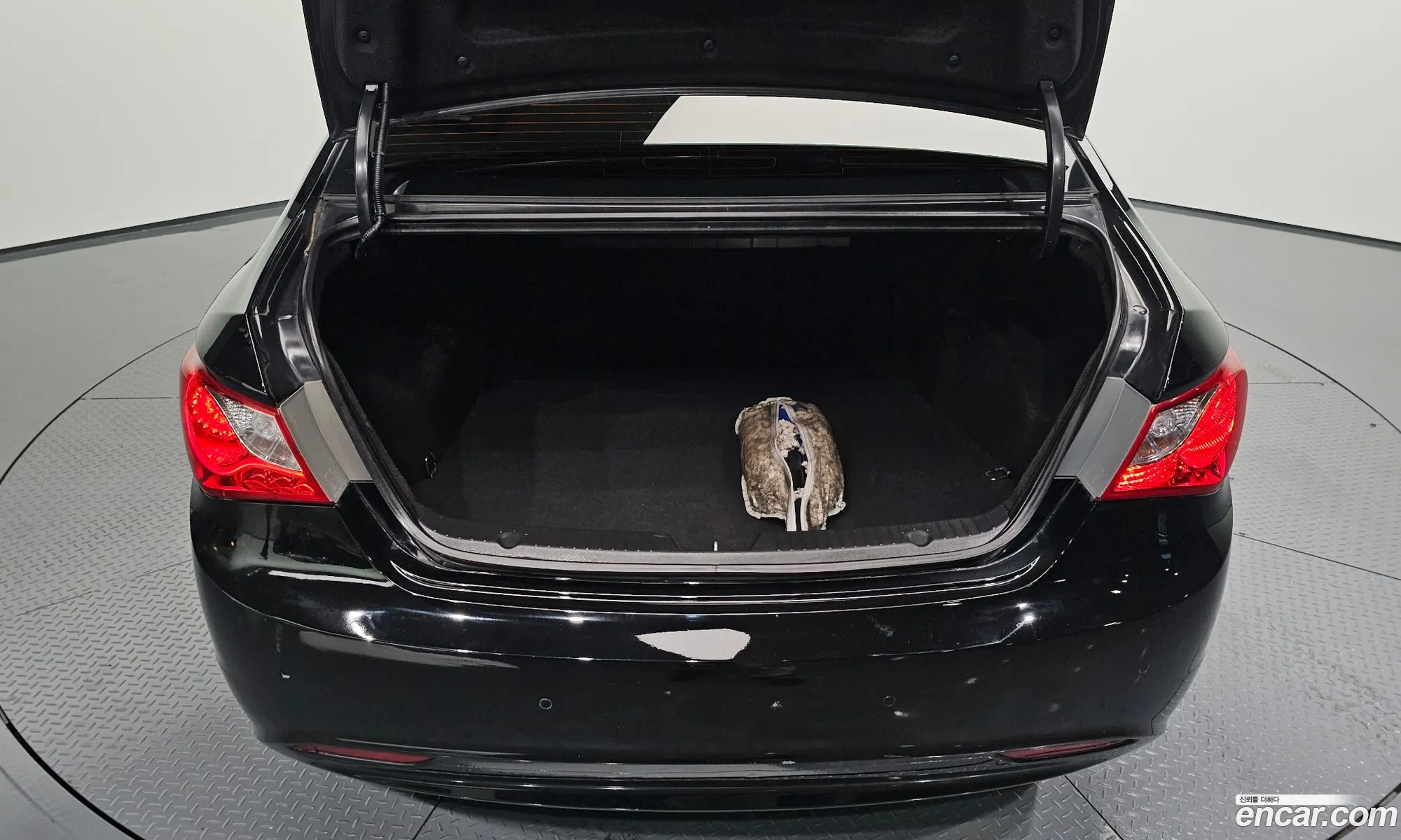 Hyundai YF Sonata 2012 KMHEC41ABCA427503 — 13
