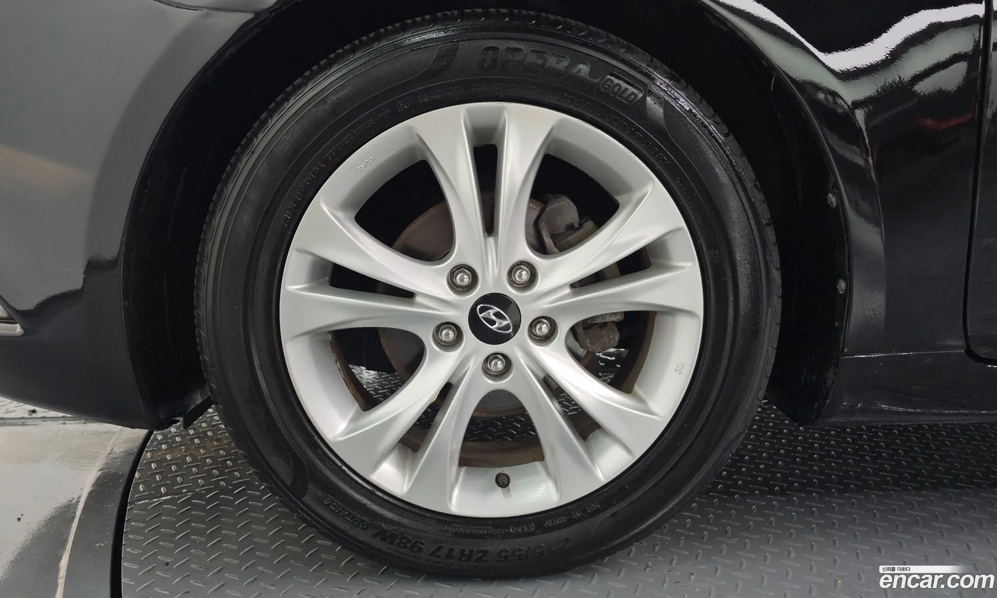 Hyundai YF Sonata 2012 KMHEC41ABCA427503 — 28
