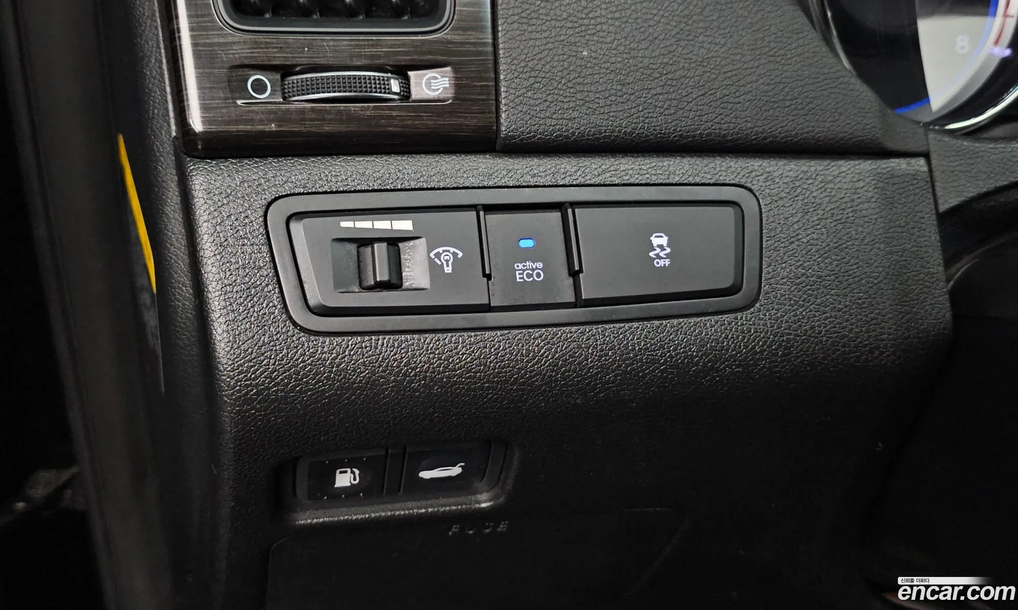 Hyundai YF Sonata 2012 KMHEC41ABCA427503 — 18