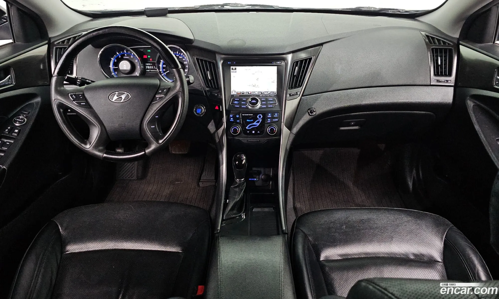 Hyundai YF Sonata 2012 KMHEC41ABCA427503 — 11