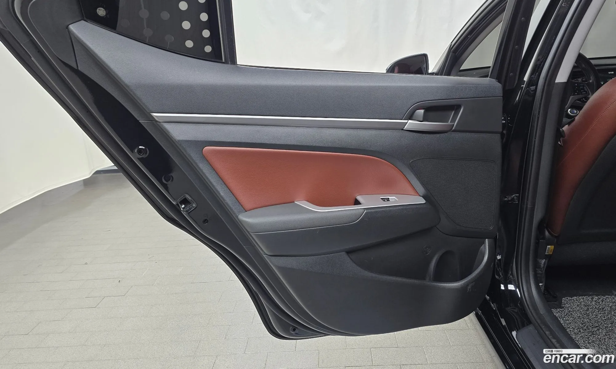 Hyundai Elantra AD 2015 — 15