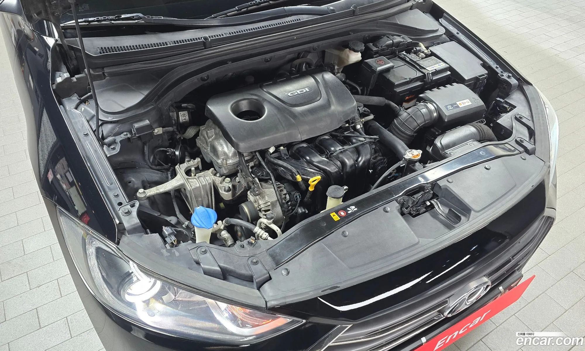 Hyundai Elantra AD 2015 — 22