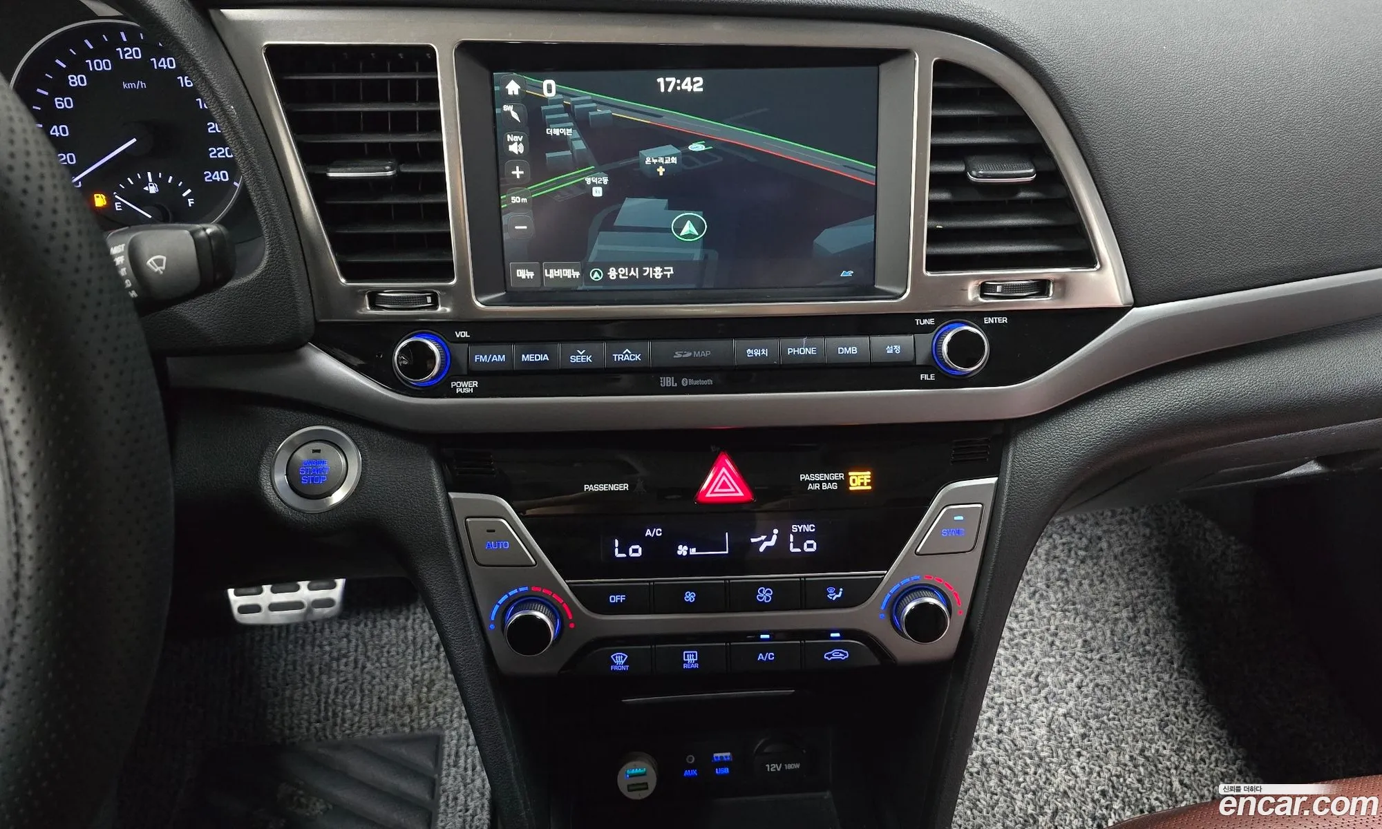 Hyundai Elantra AD 2015 — 2
