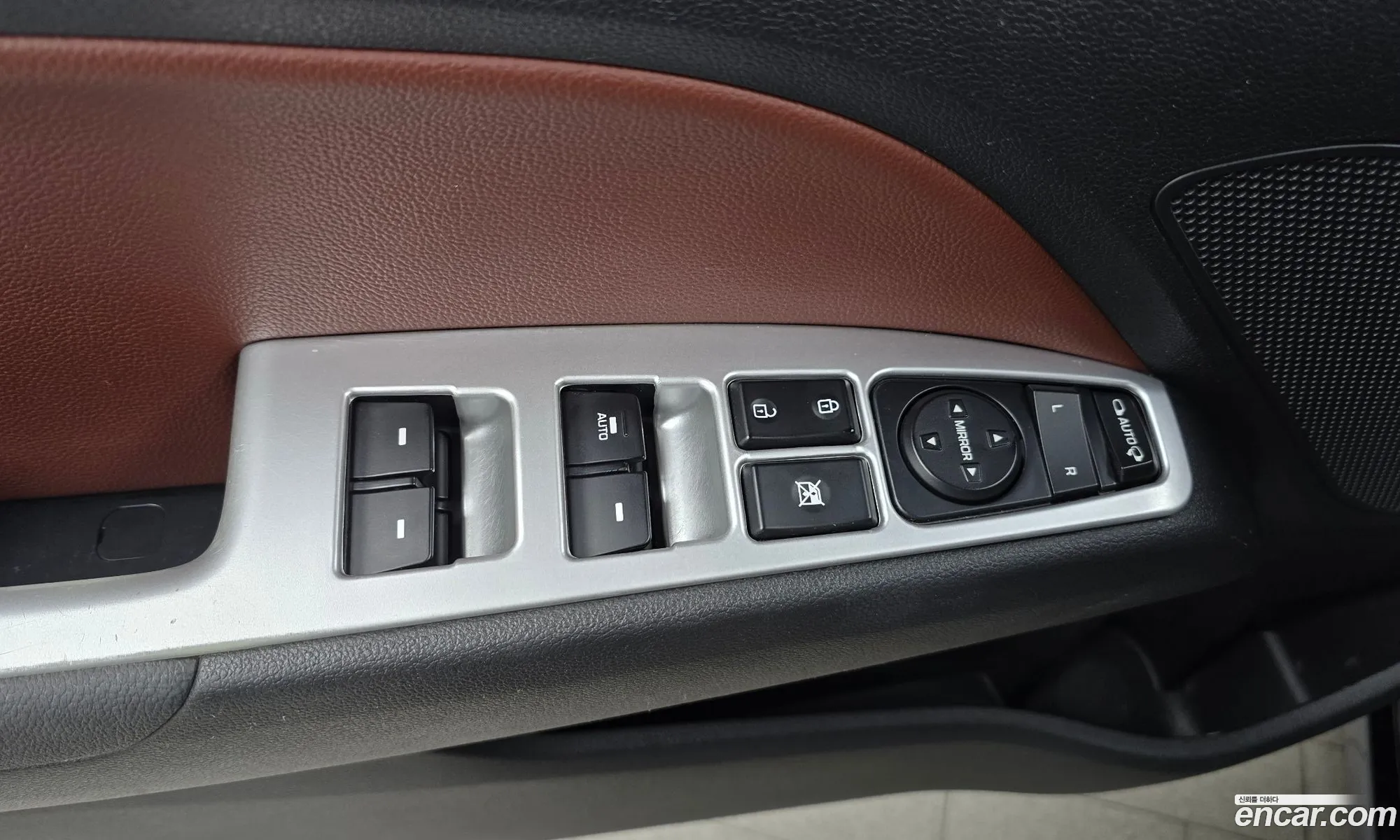 Hyundai Elantra AD 2015 — 12