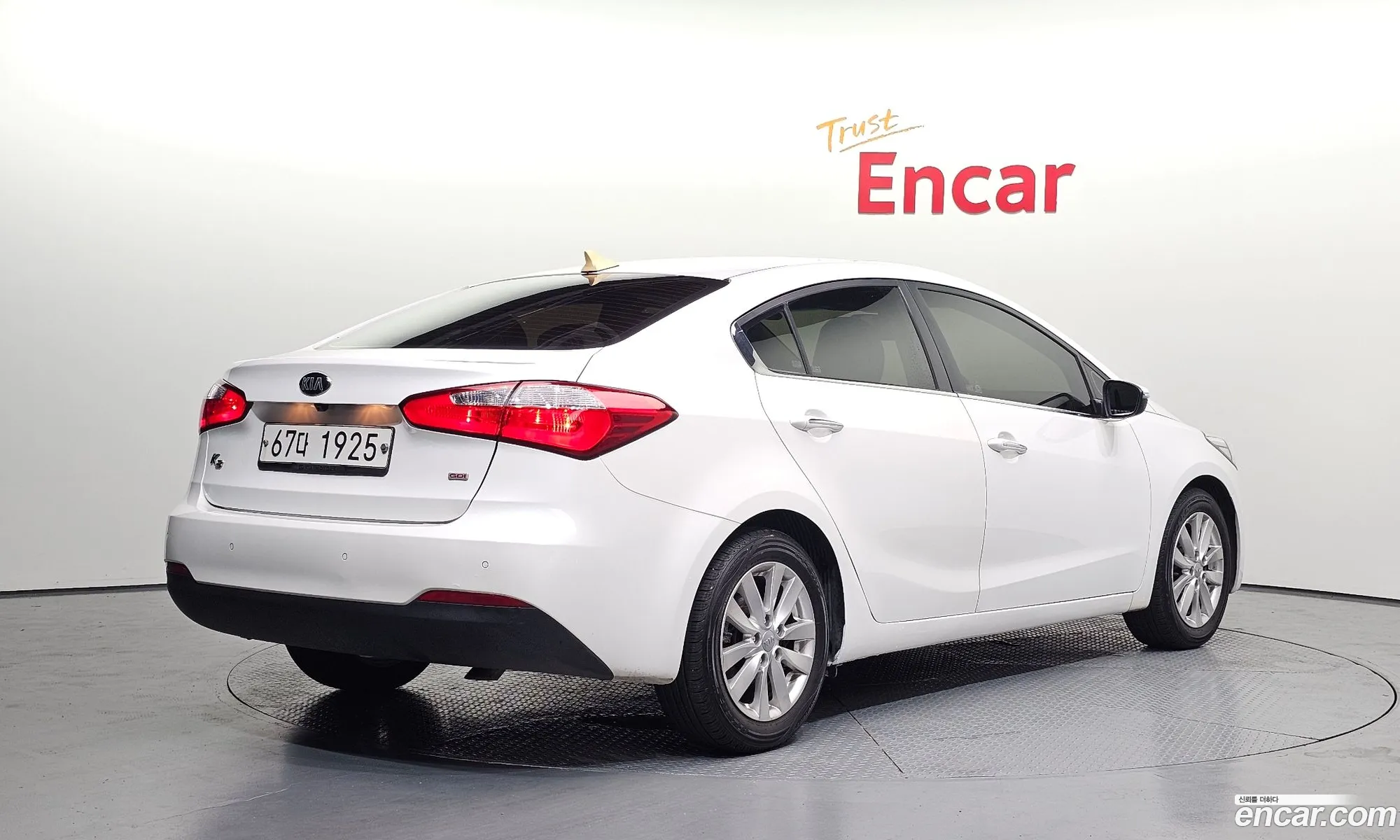 Kia K3 2012 — 26