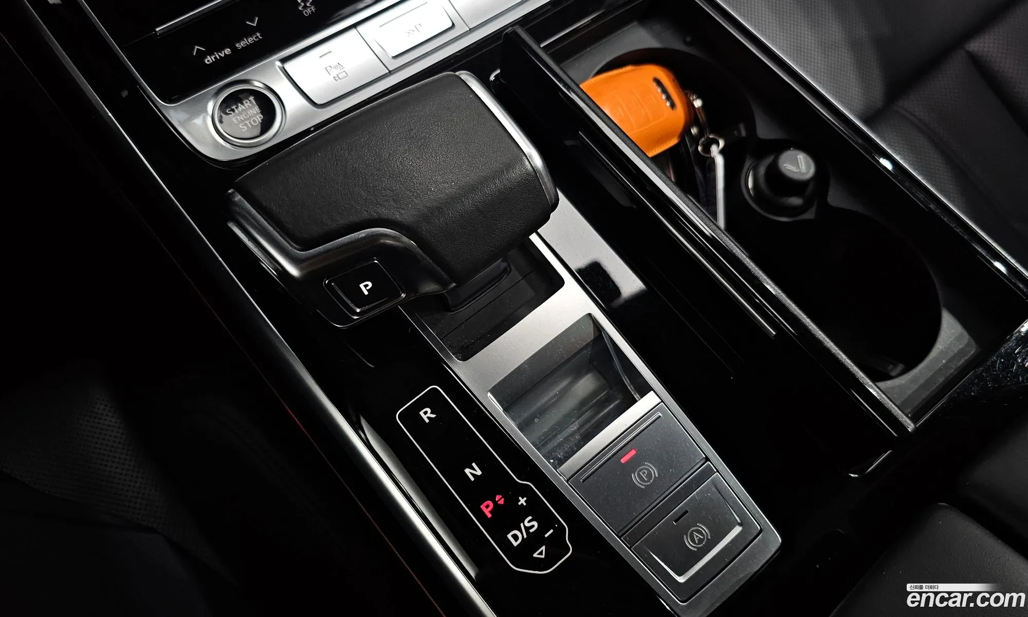Audi A8 2021 WAUZZZF84MN001768 — 23