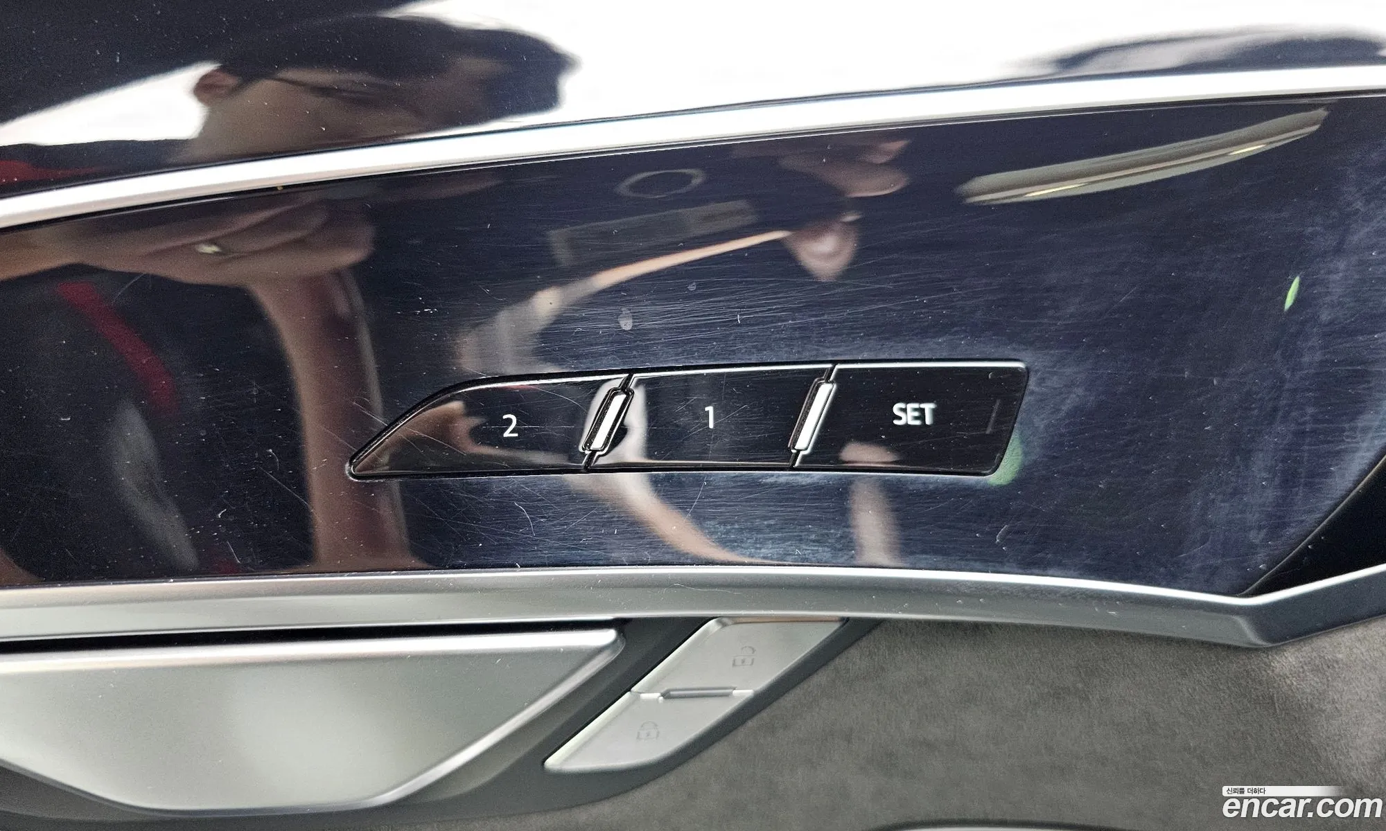 Audi A8 2021 WAUZZZF84MN001768 — 8