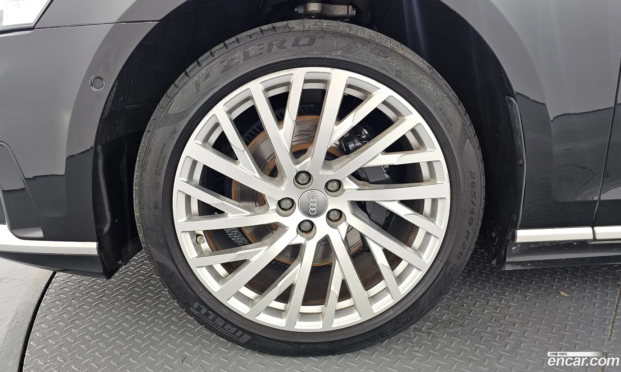 Audi A8 2021 WAUZZZF84MN001768 — 5