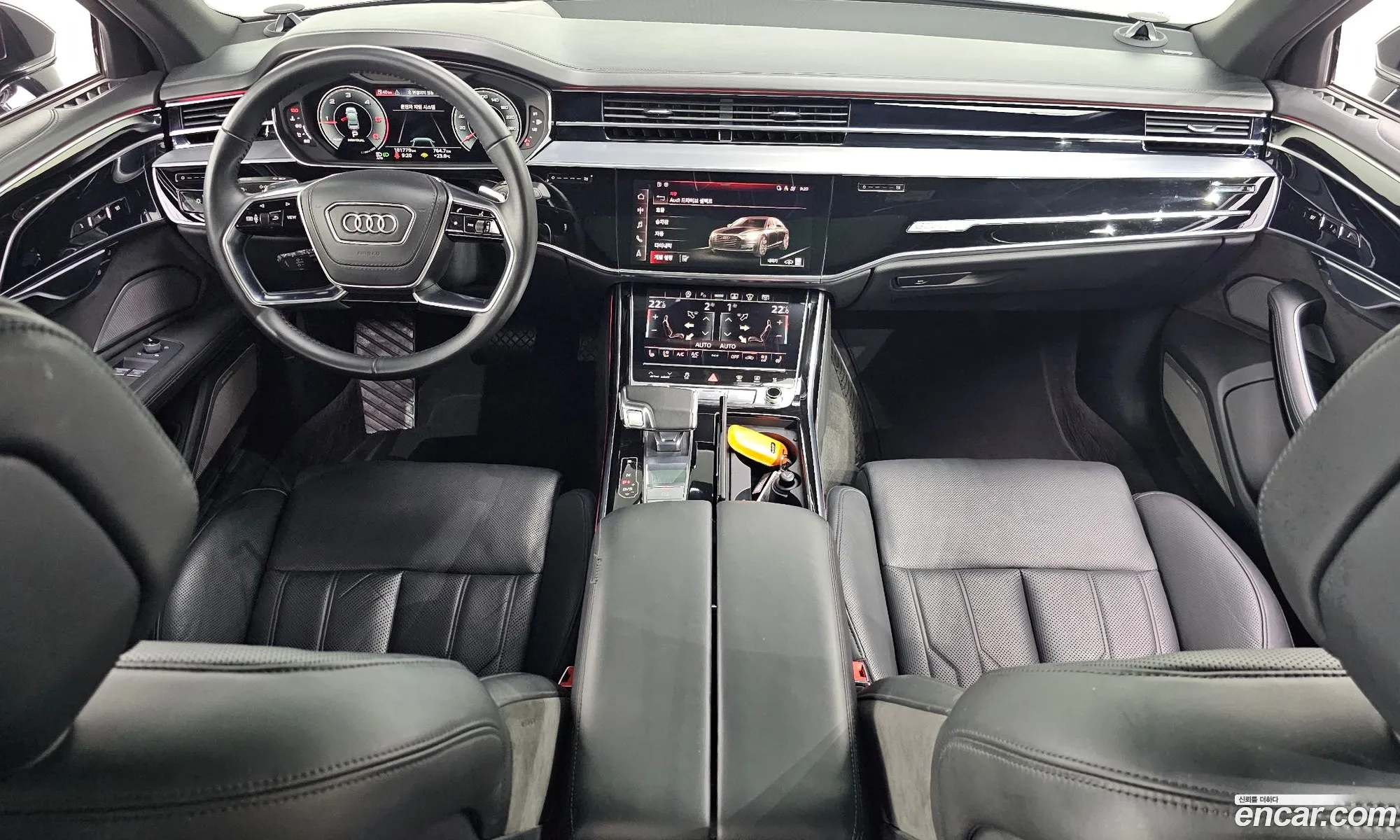Audi A8 2021 WAUZZZF84MN001768 — 37