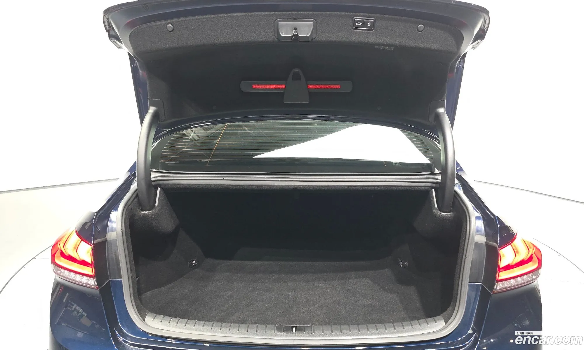 Genesis G80 2019 KMHGR41BDKU315727 — 19