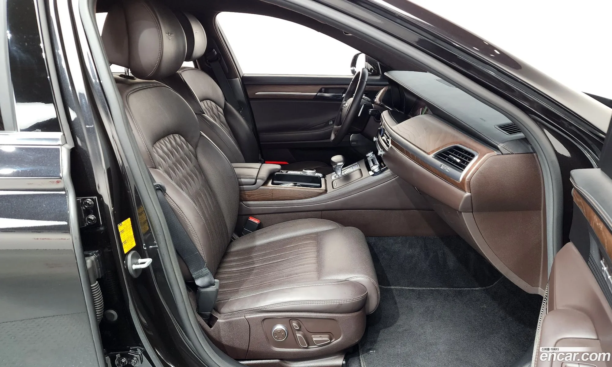 Genesis G90 2019 KMHG341DDKU067751 — 15