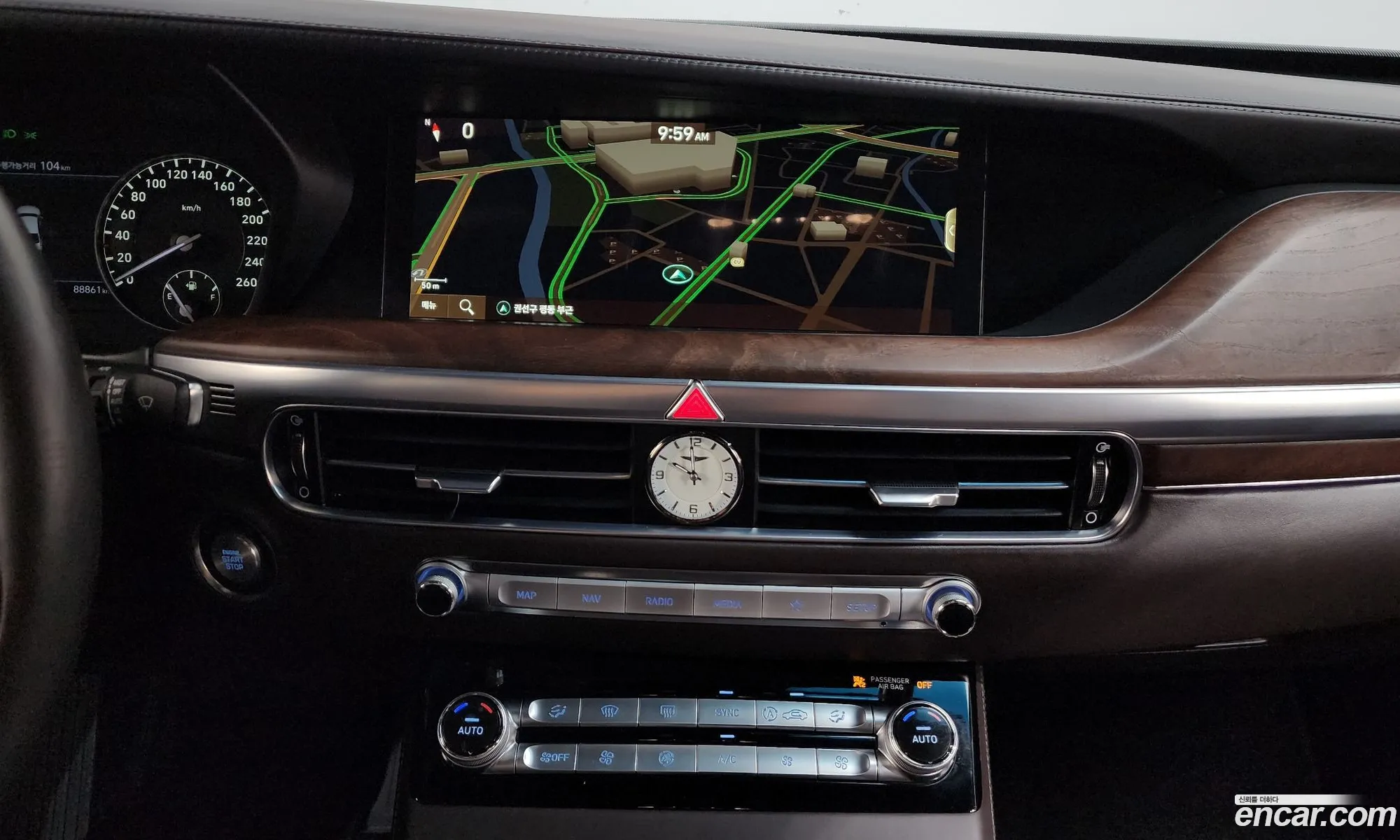 Genesis G90 2019 KMHG341DDKU067751 — 3