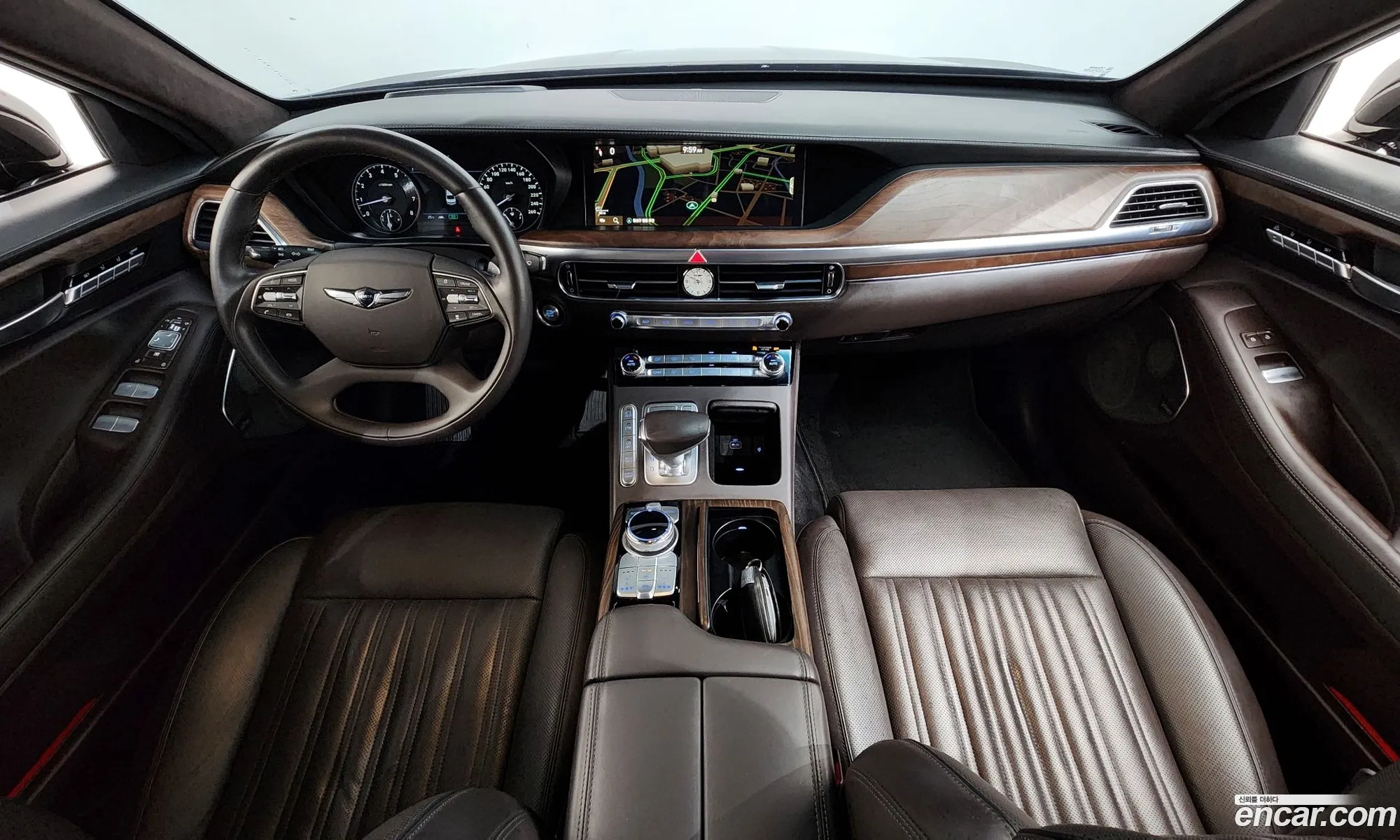 Genesis G90 2019 KMHG341DDKU067751 — 4