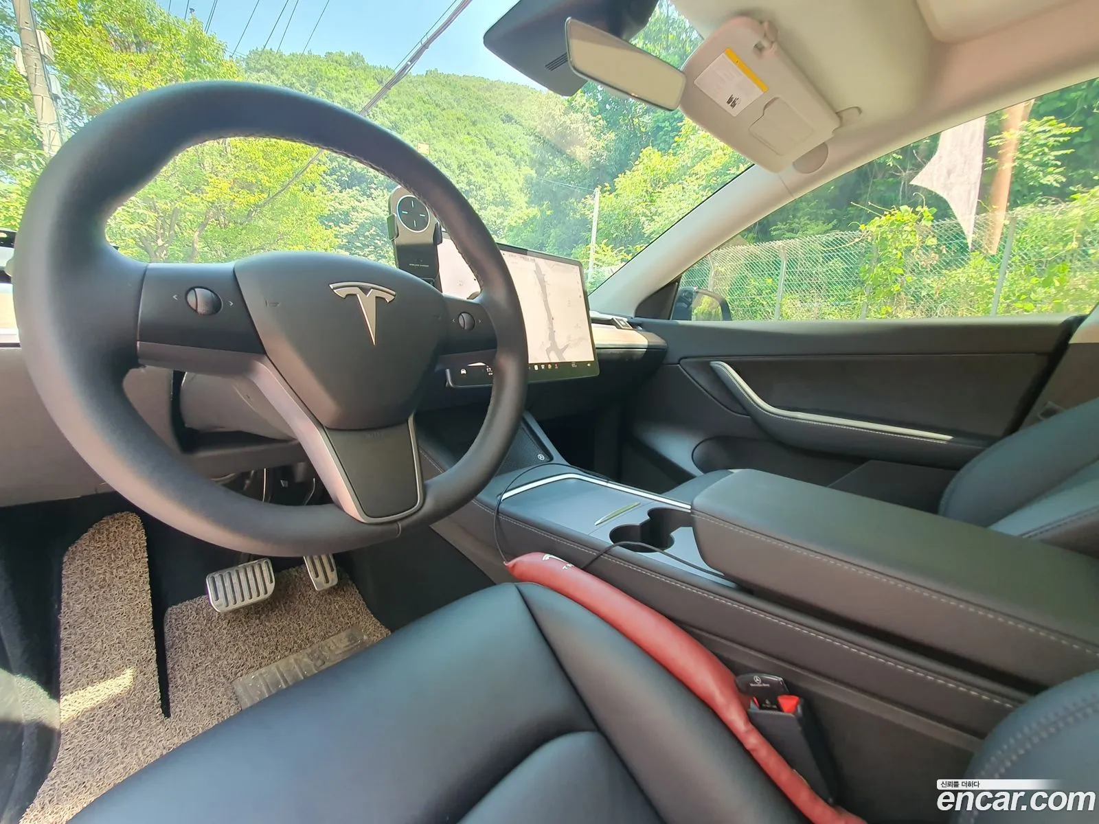 Tesla Model Y 2022 — 7