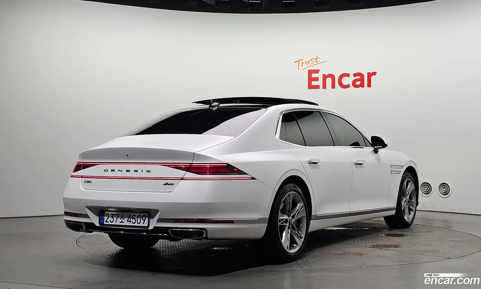 Genesis G90 2022 KMTFA41DDNU008879 — 20