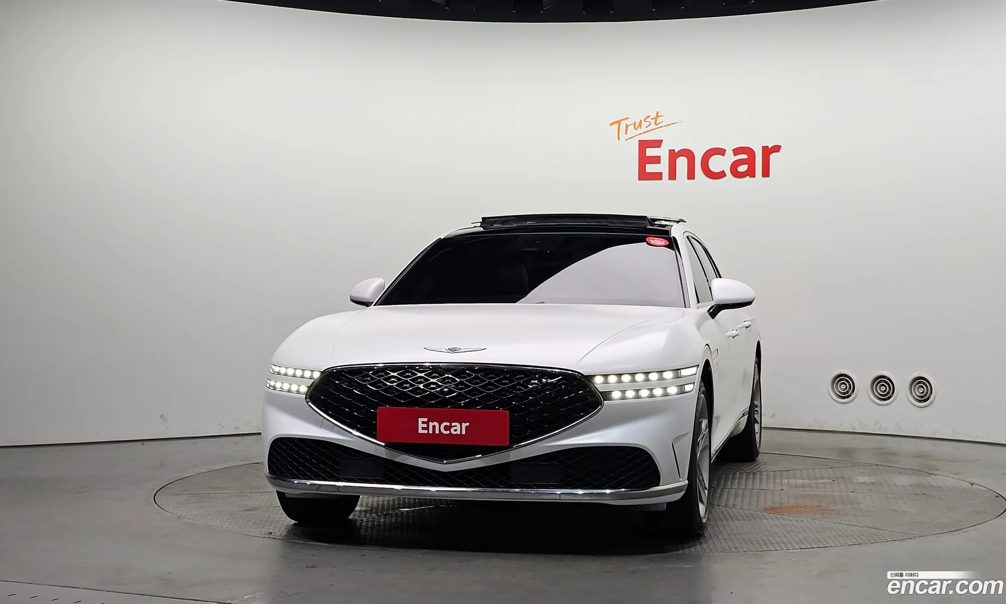 Genesis G90 2022 KMTFA41DDNU008879 — 8
