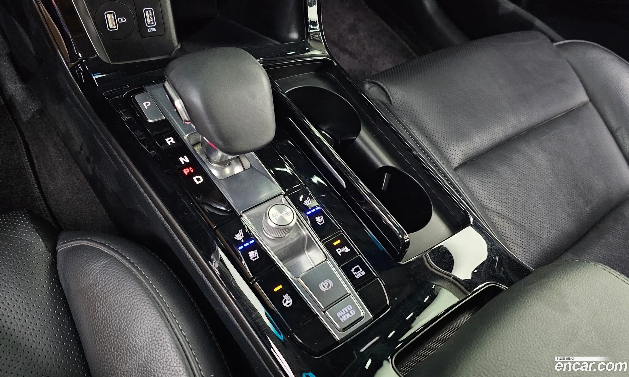 Kia K7 Premier 2019 KNALC41BBLA202839 — 17