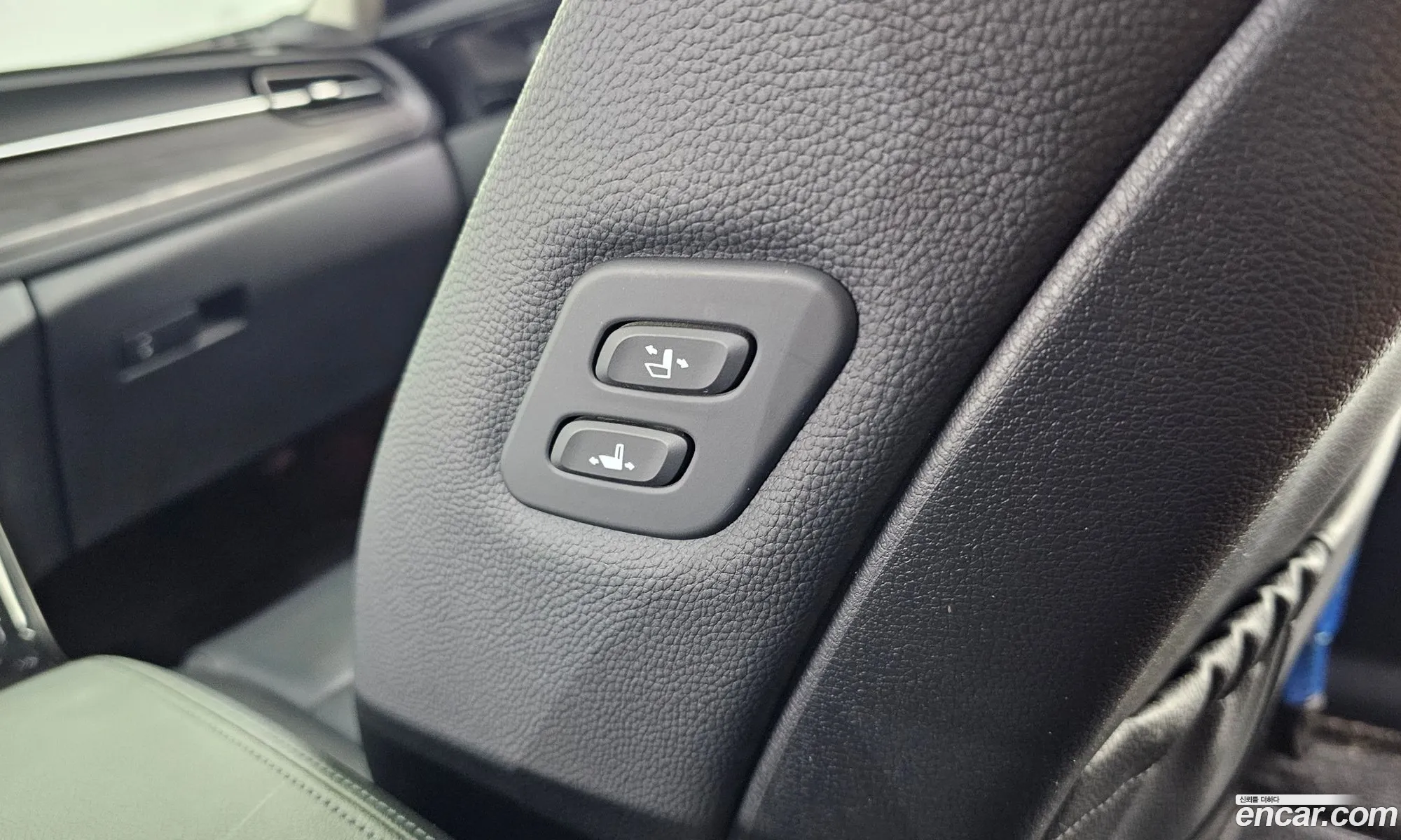 Kia K7 Premier 2019 KNALC41BBLA202839 — 20