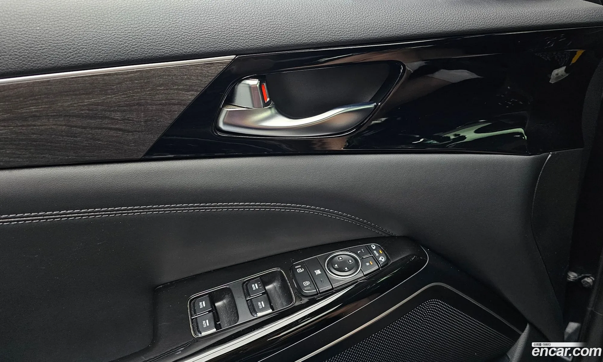 Kia K7 Premier 2019 KNALC41BBLA202839 — 11