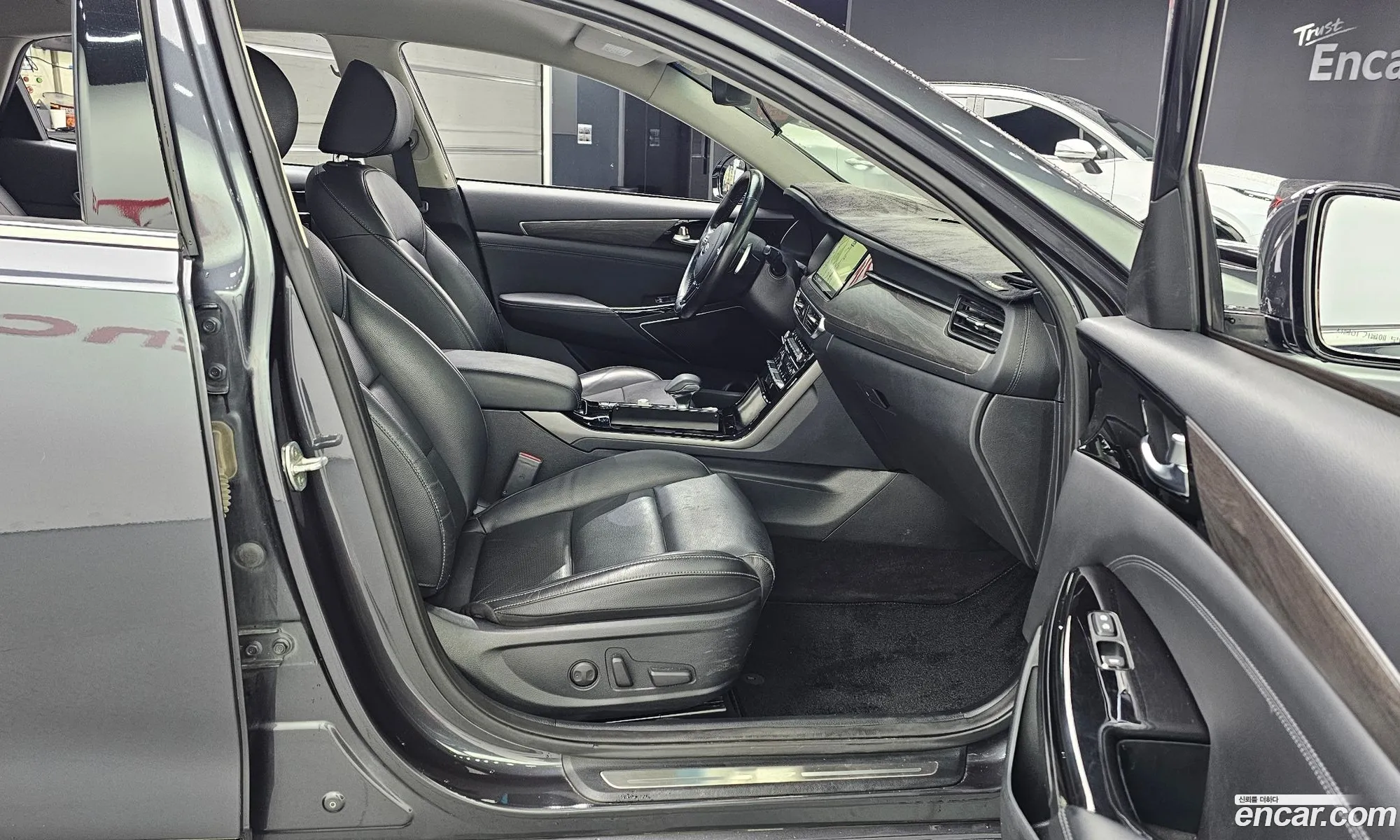 Kia K7 Premier 2019 KNALC41BBLA202839 — 2