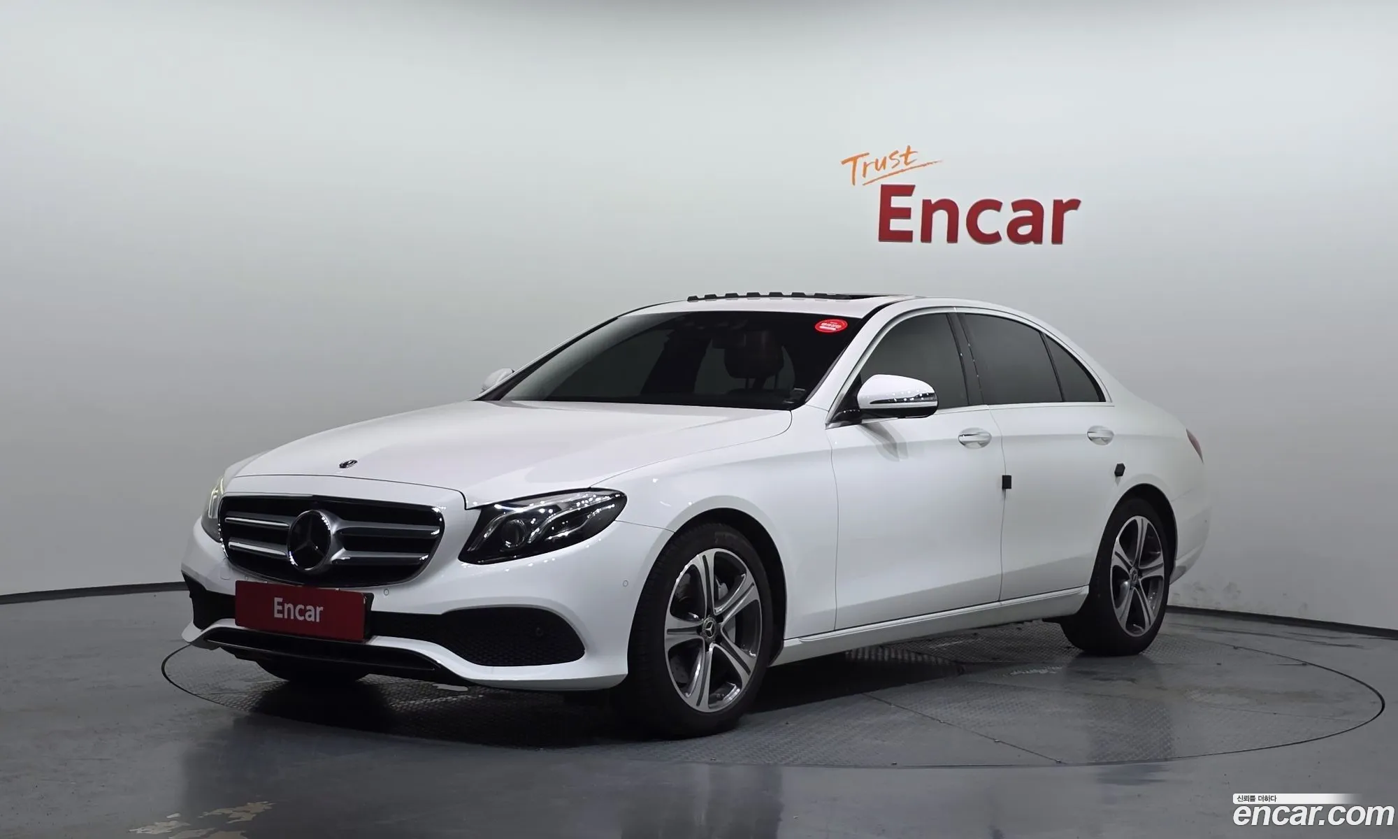 Mercedes-Benz E-Class W213 2017 — 9