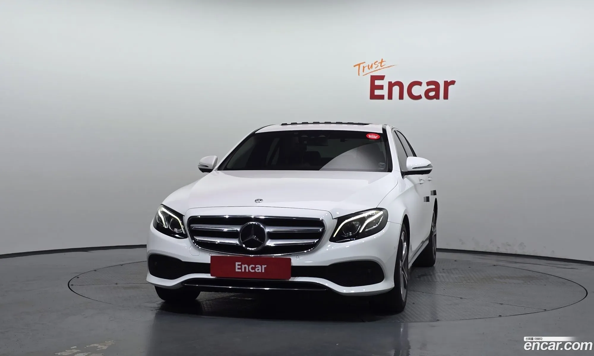Mercedes-Benz E-Class W213 2017 — 17