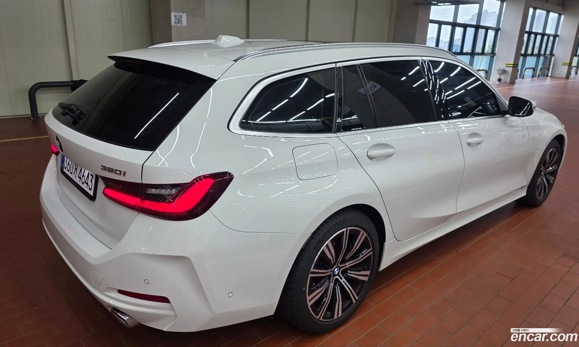 BMW 3 Series 2025 — 3