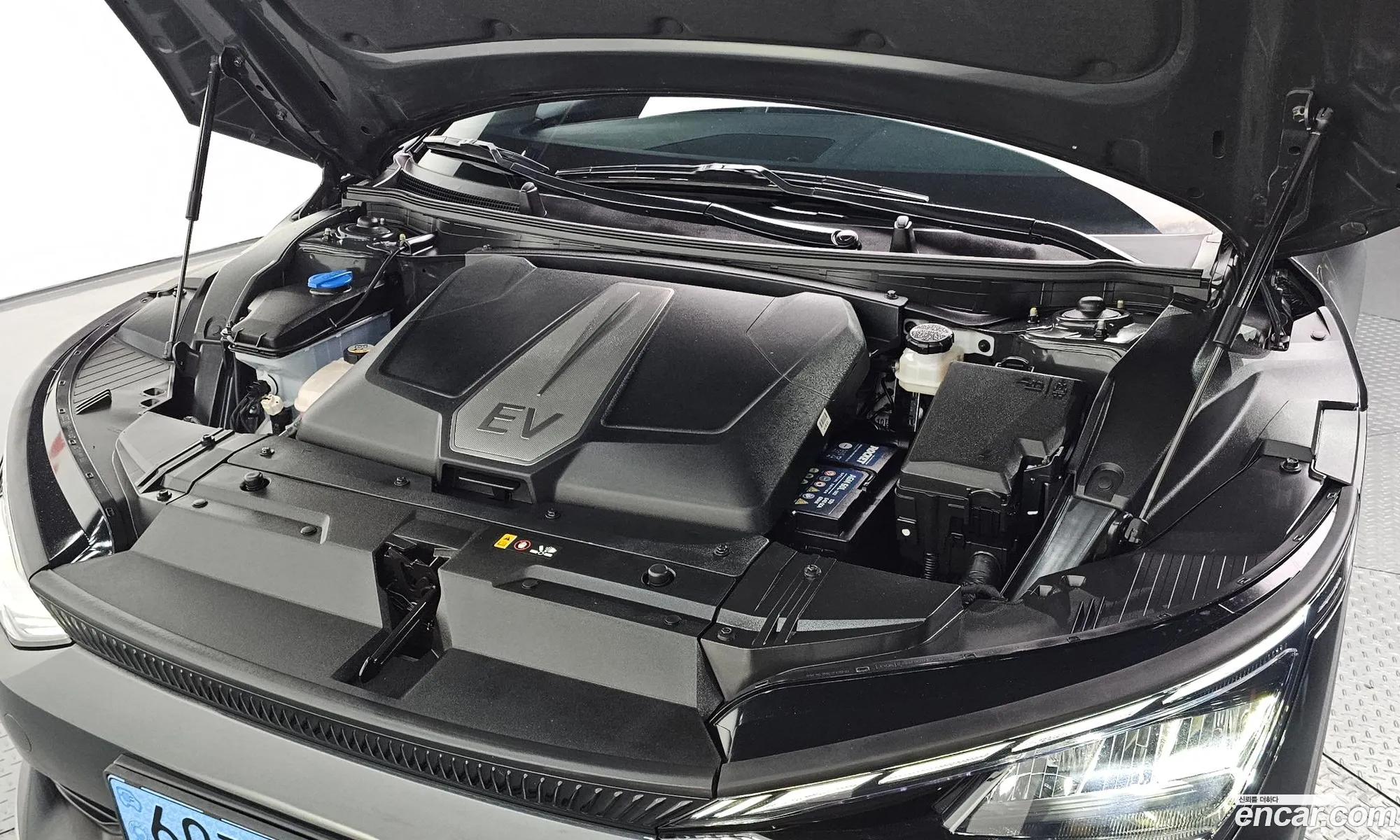 Kia EV6 2022 KNAC281CPNA047447 — 18