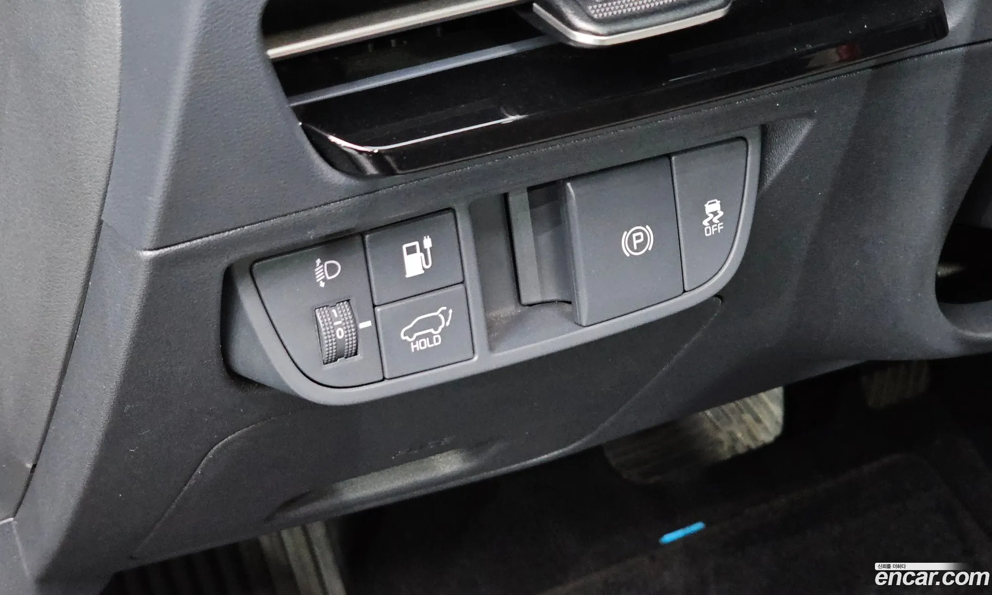 Kia EV6 2022 KNAC281CPNA047447 — 26