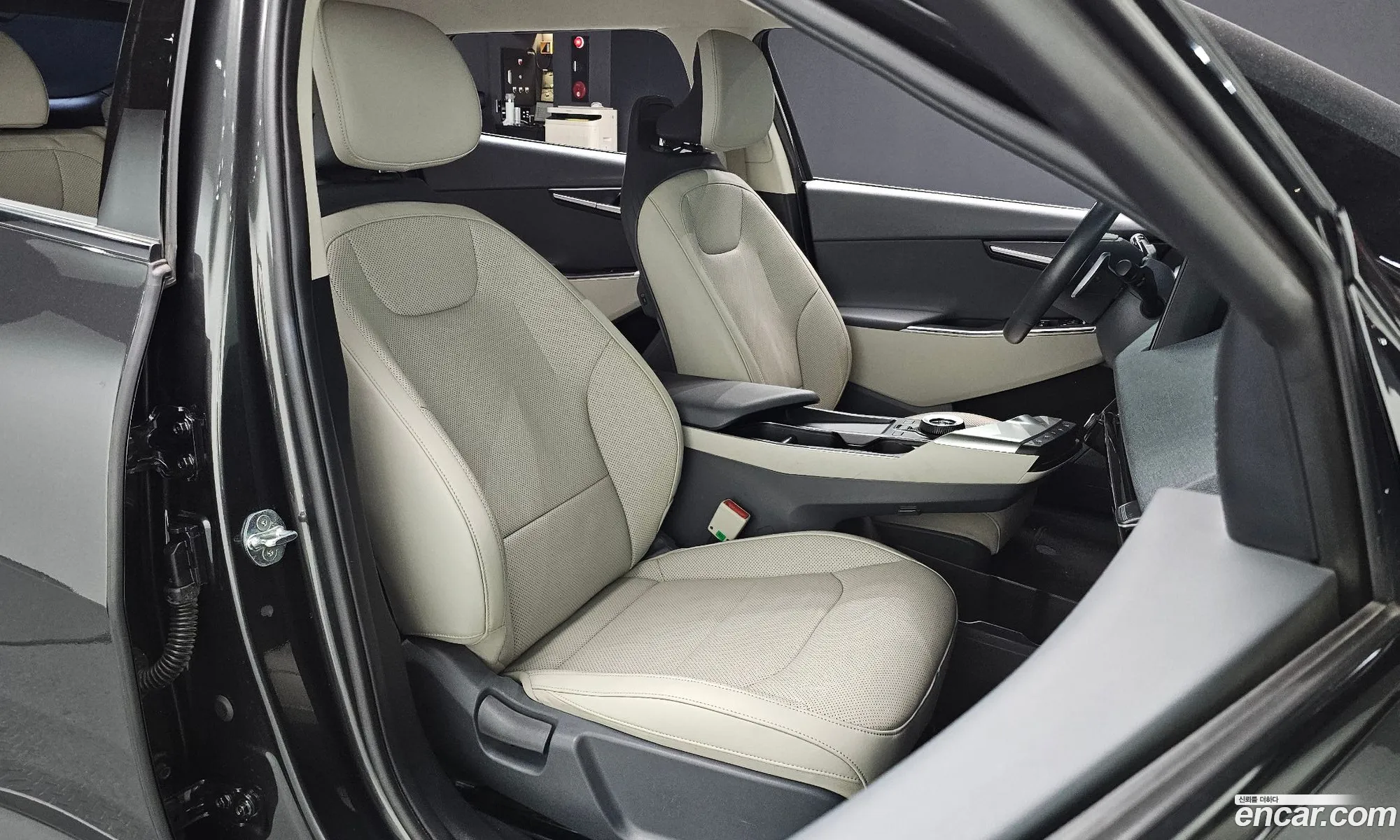 Kia EV6 2022 KNAC281CPNA047447 — 19
