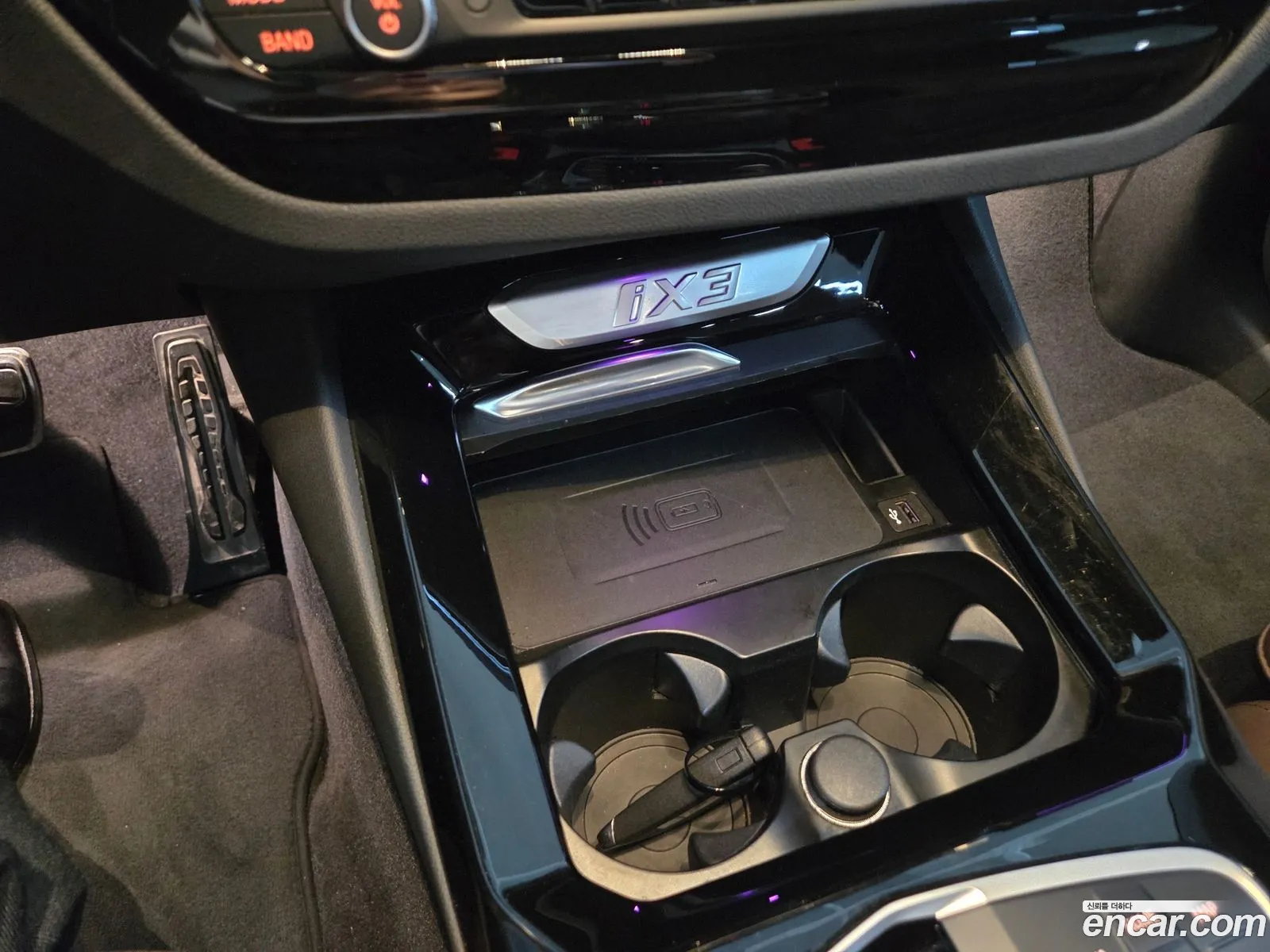 BMW iX3 2025 — 11