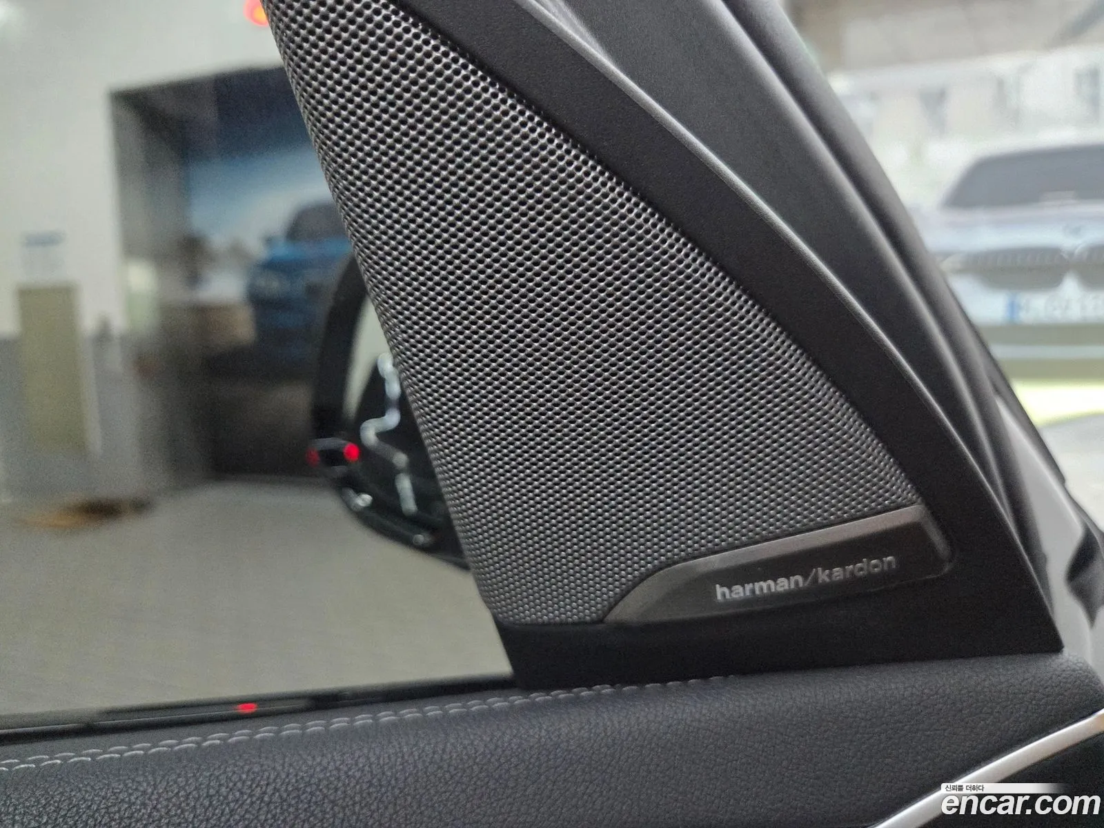 BMW iX3 2025 — 10