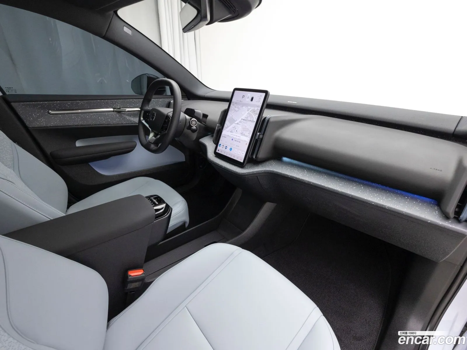 Volvo EX30 2025 — 11