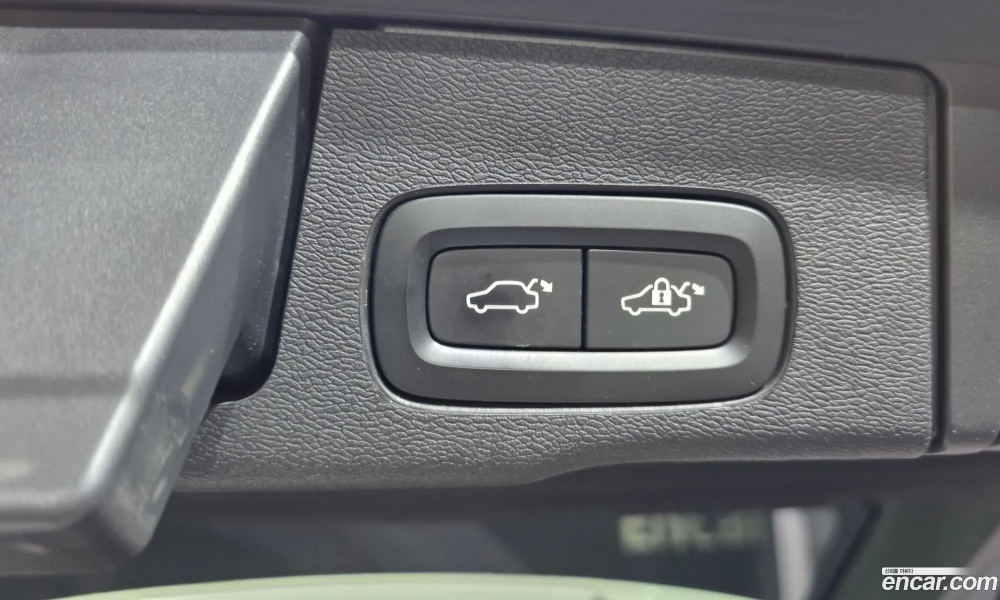 Volvo XC60 2020 — 34